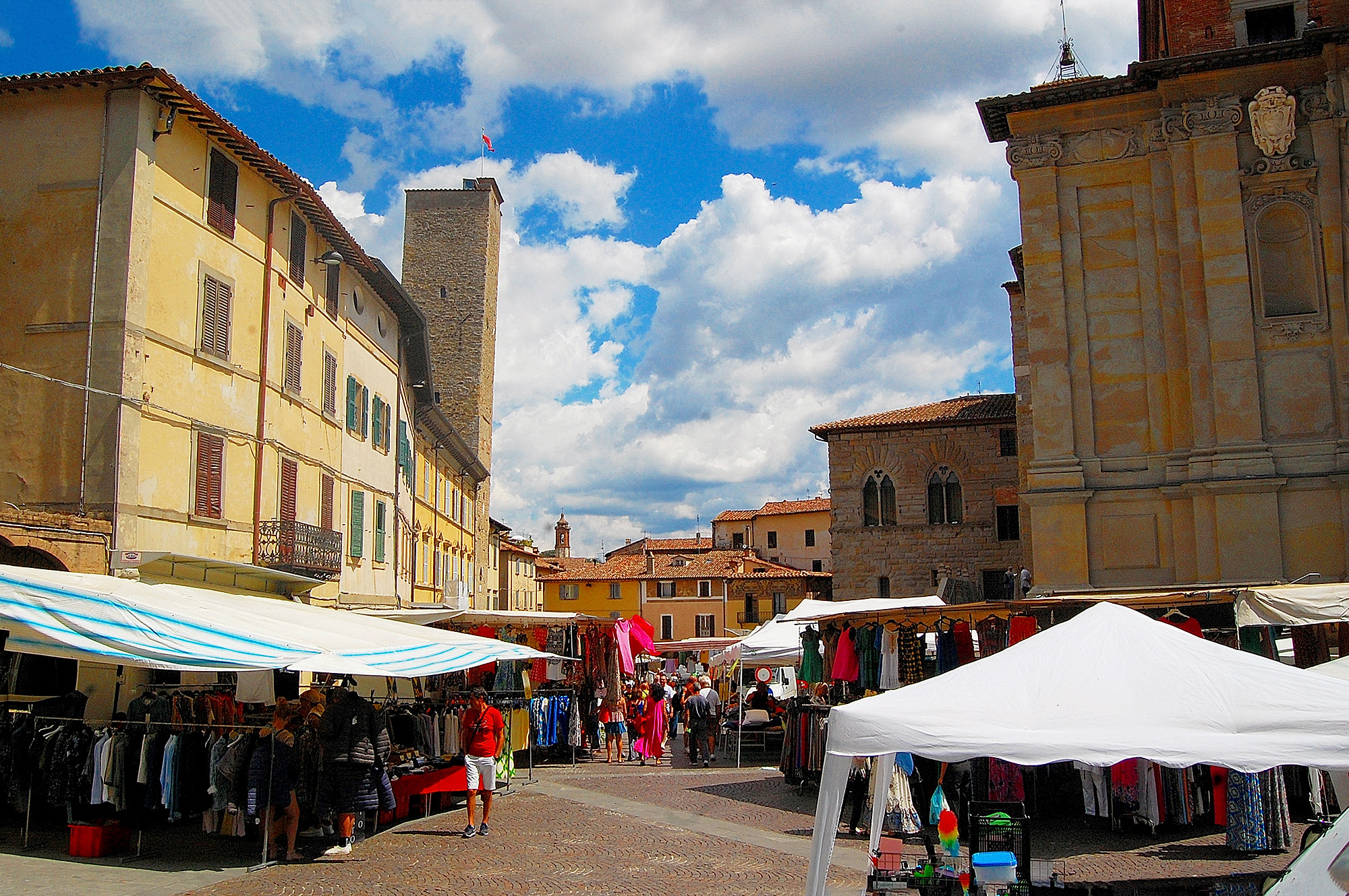 Città di Castello (Umbria): il mercato del sabato