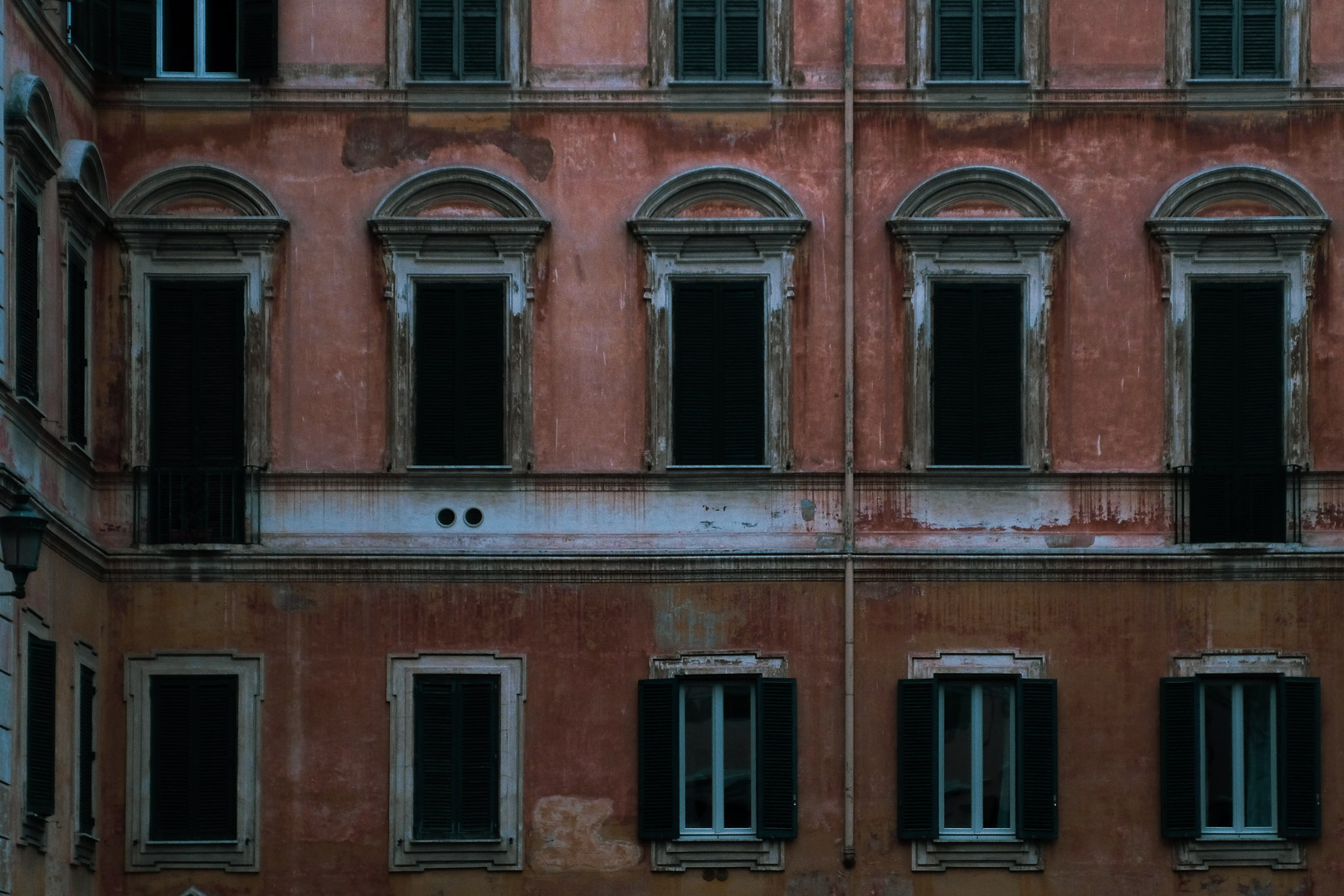 Roma physical graffiti