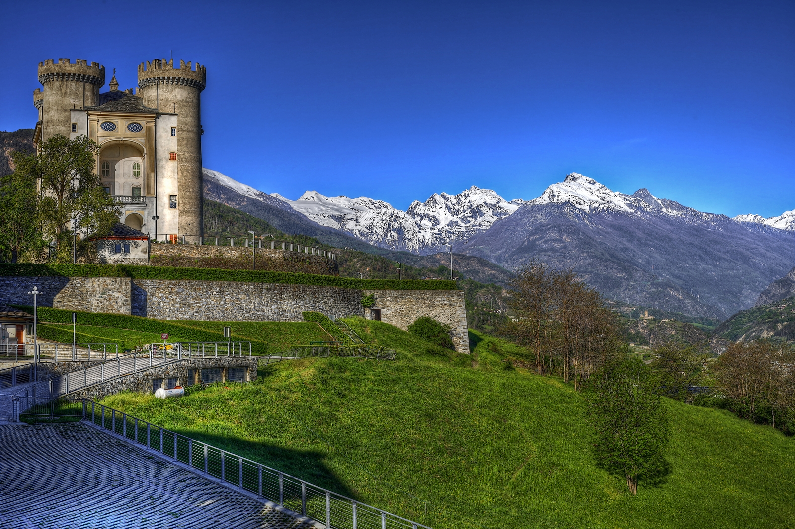 Castello di Aymaville