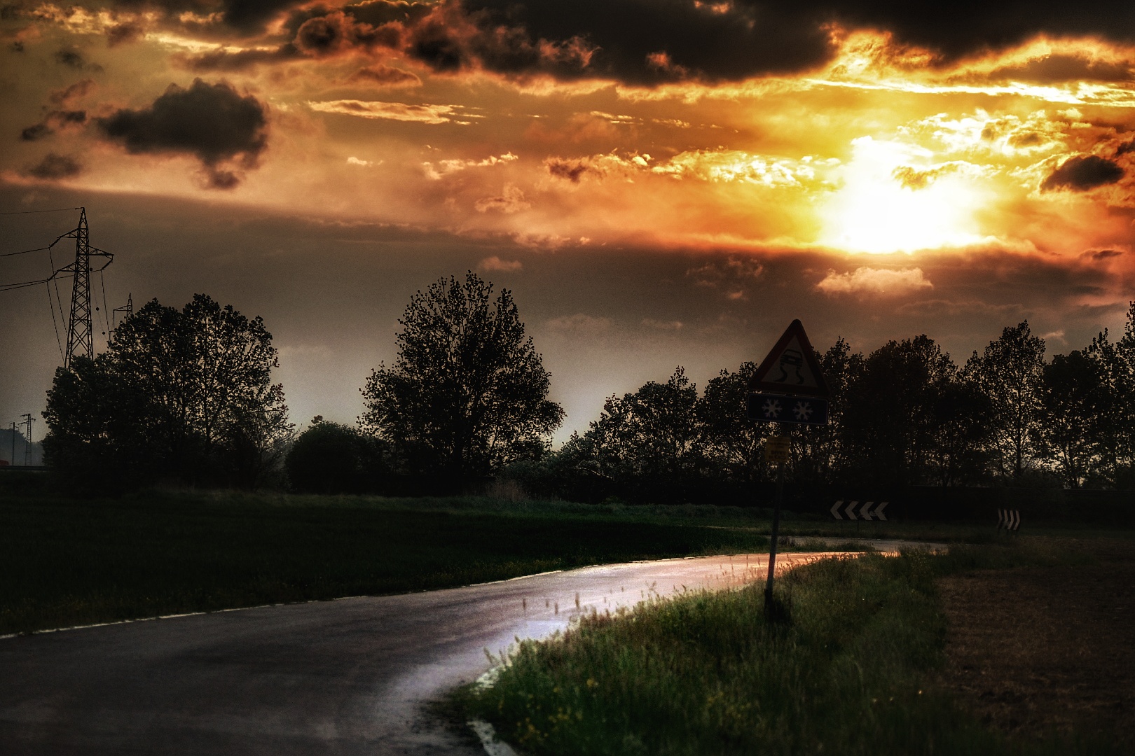 Strade  al tramonto
