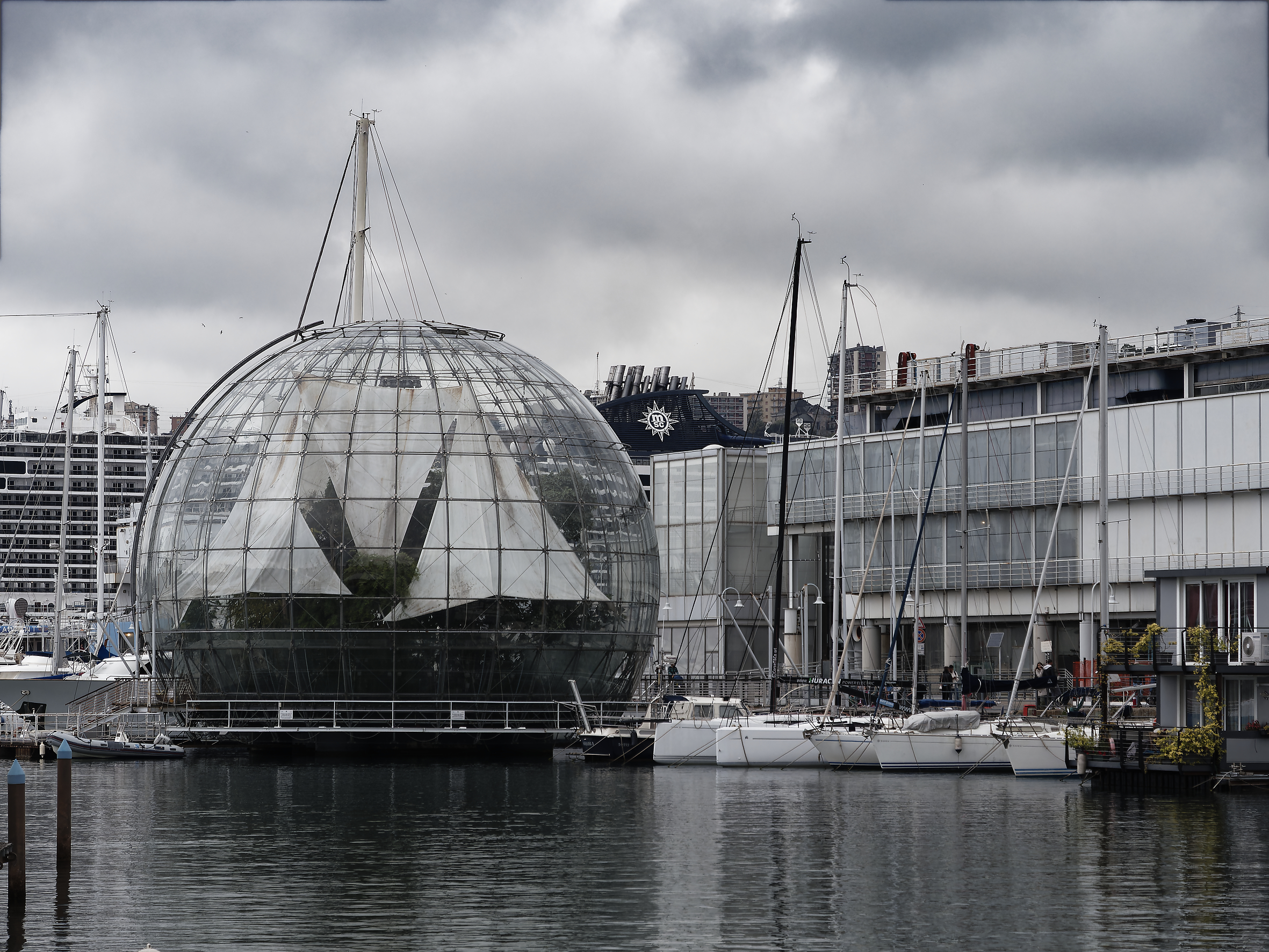 A bit of Genoa - Biosphere