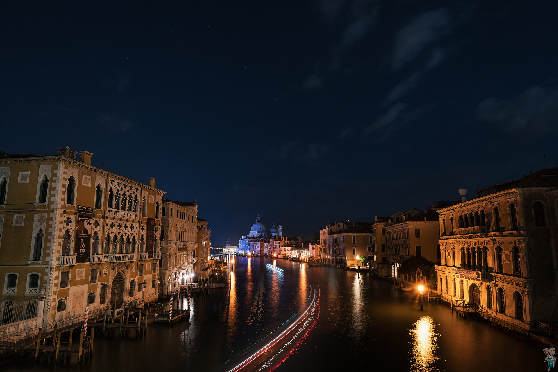 Ski of Venetian lights