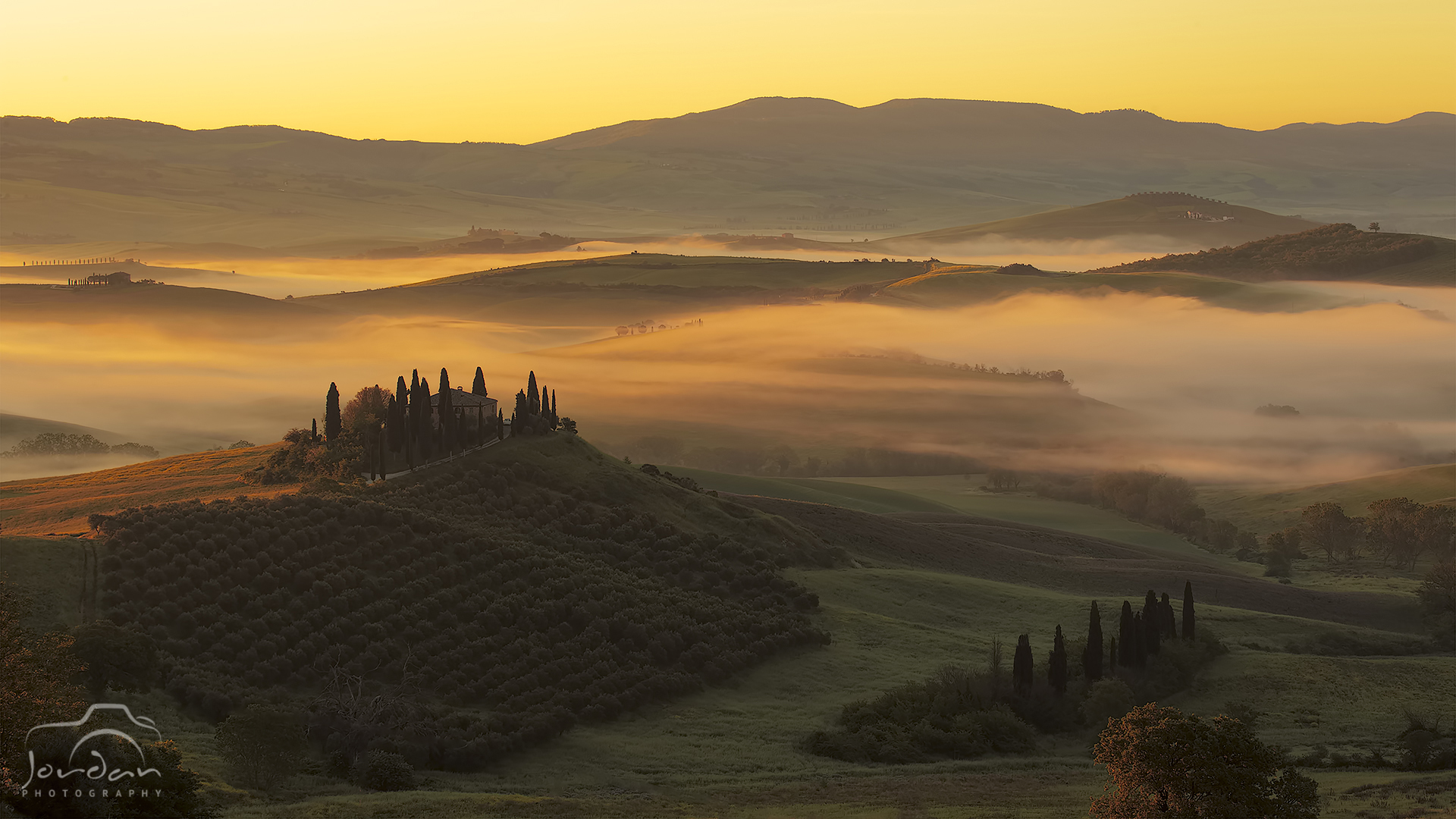 Podere Belvedere at dawn