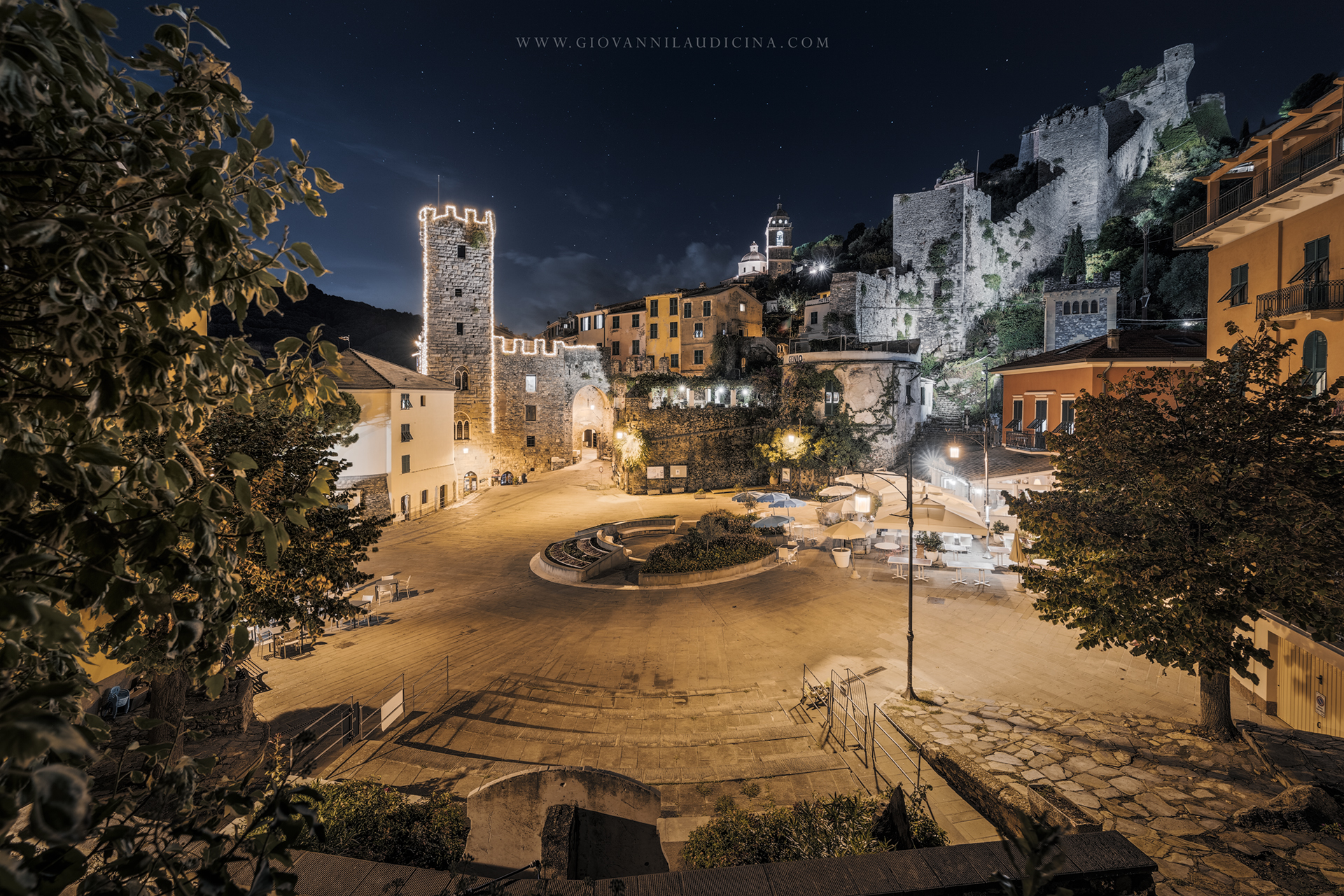Square and Fortifications