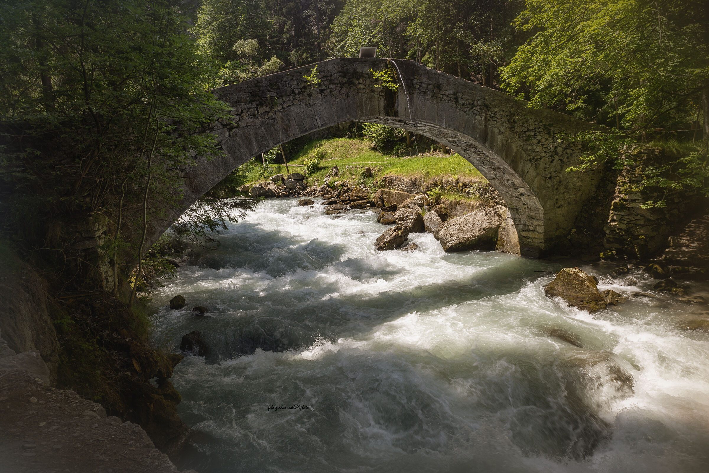 The Ravine of Pré-Saint-Didier - Old Stone Bridge