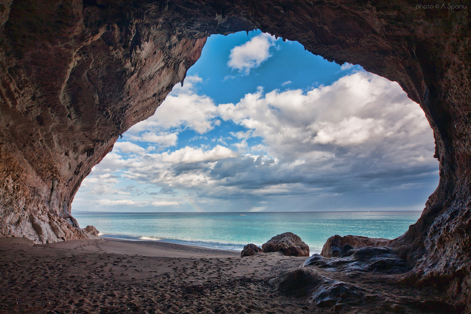 Grottone di Cala Luna