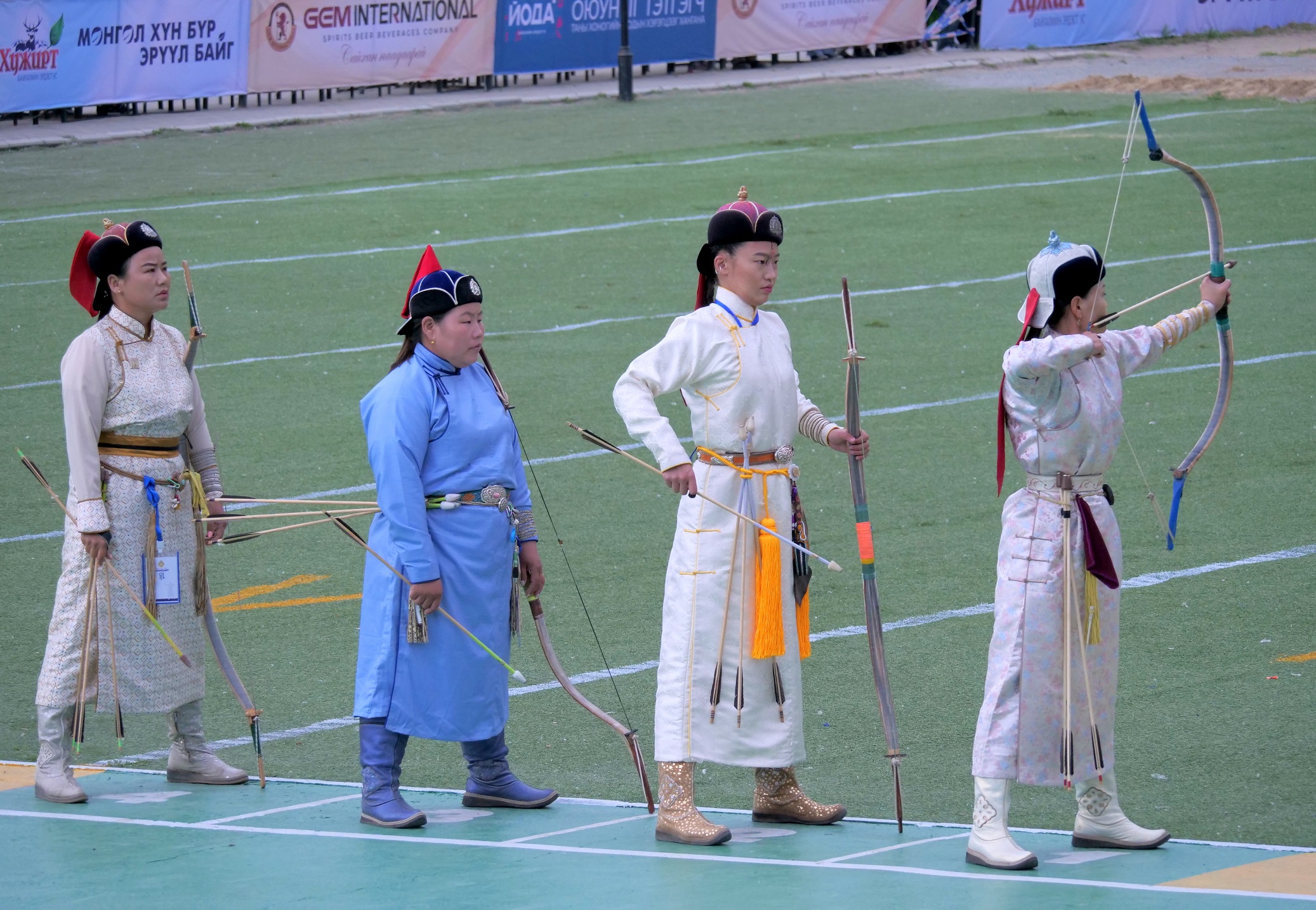 arcieri donna durante il Naadam