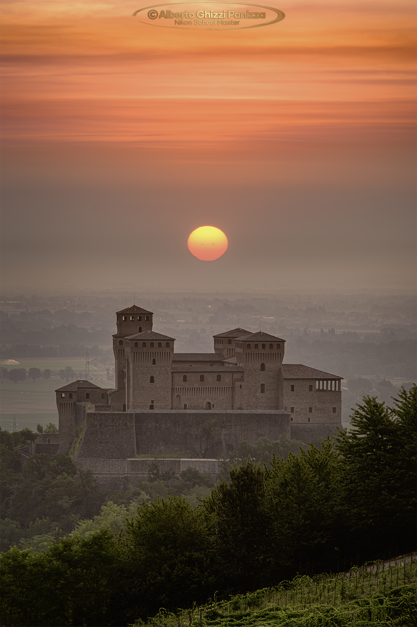 The Sun begins to illuminate the plain