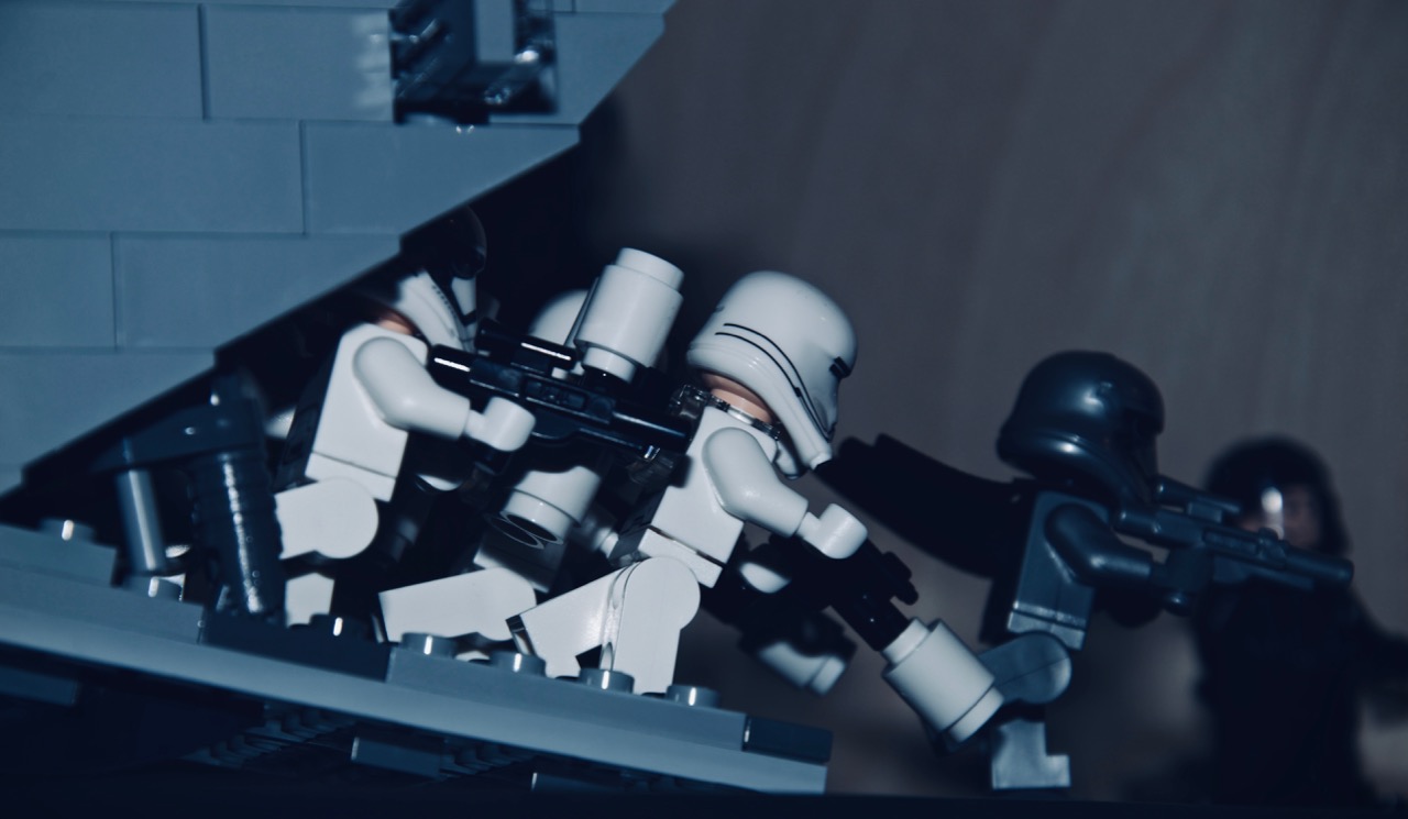 Disembarkation on Jakku
