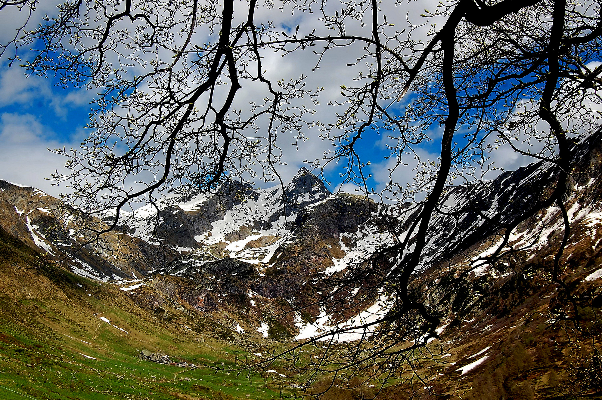 Spring coming to Val Biandino - Lecco