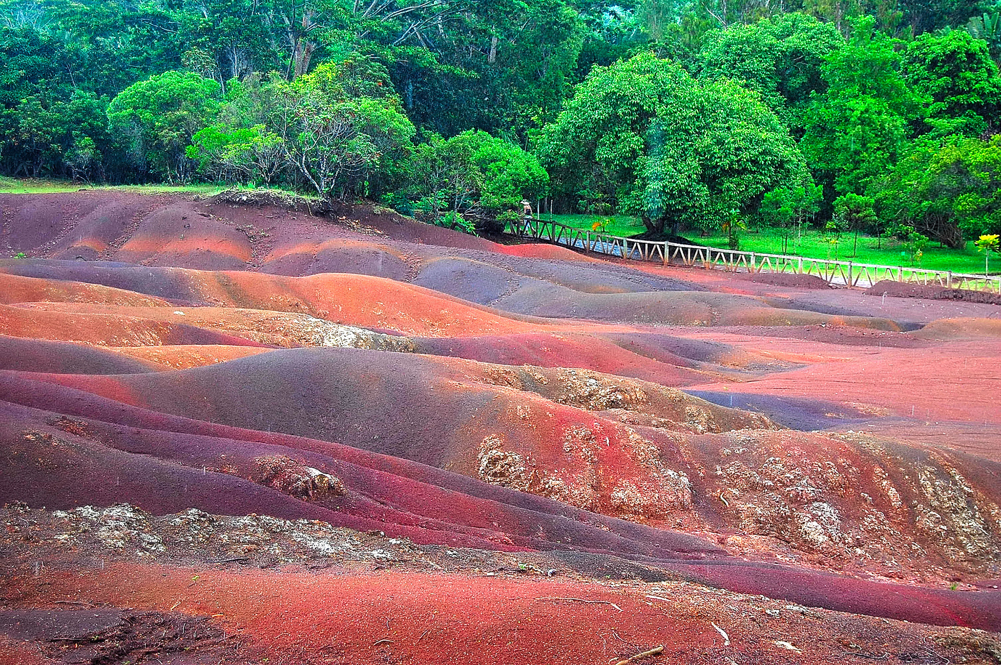 Mauritius: the colored lands