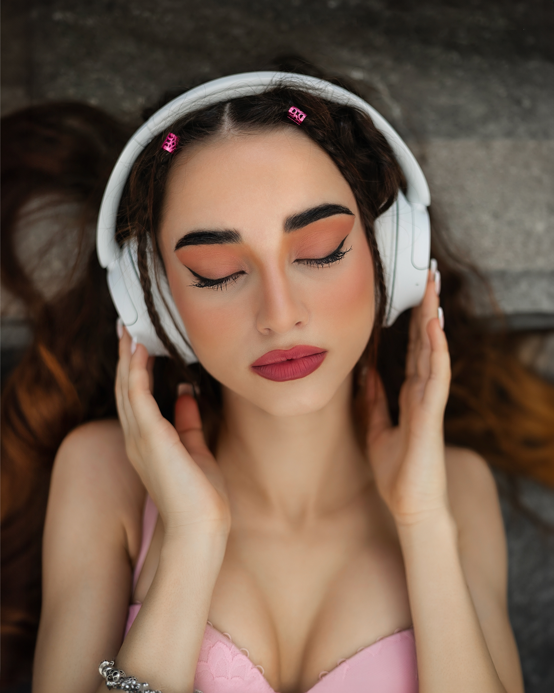 Sofia - Enraptured by the music