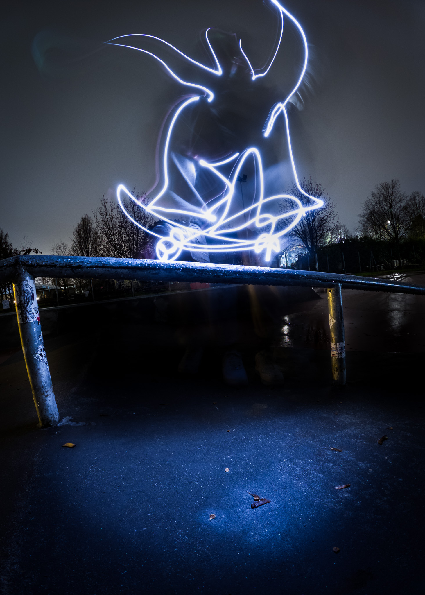 The ghost on the skate