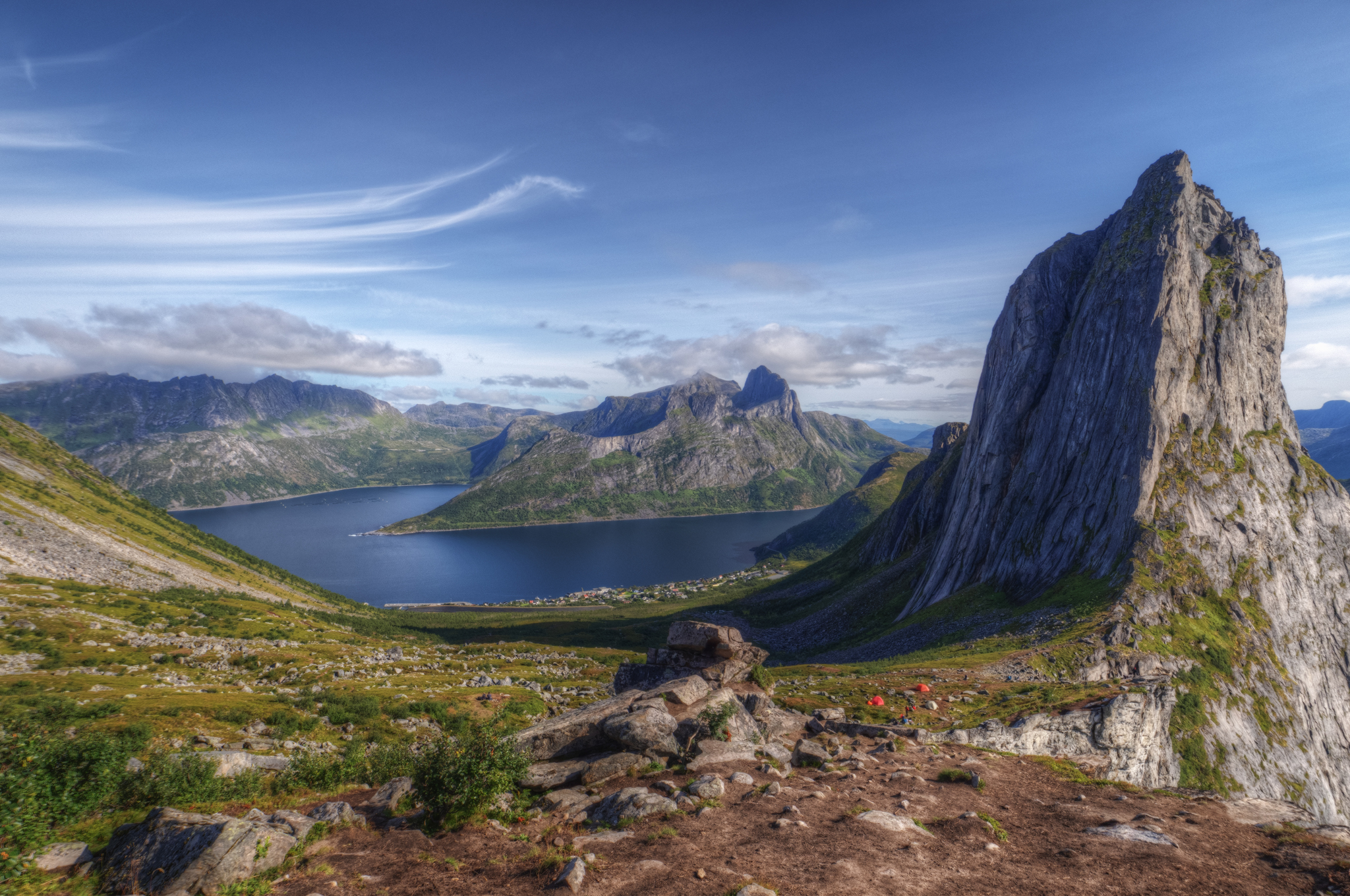Senja, Segla