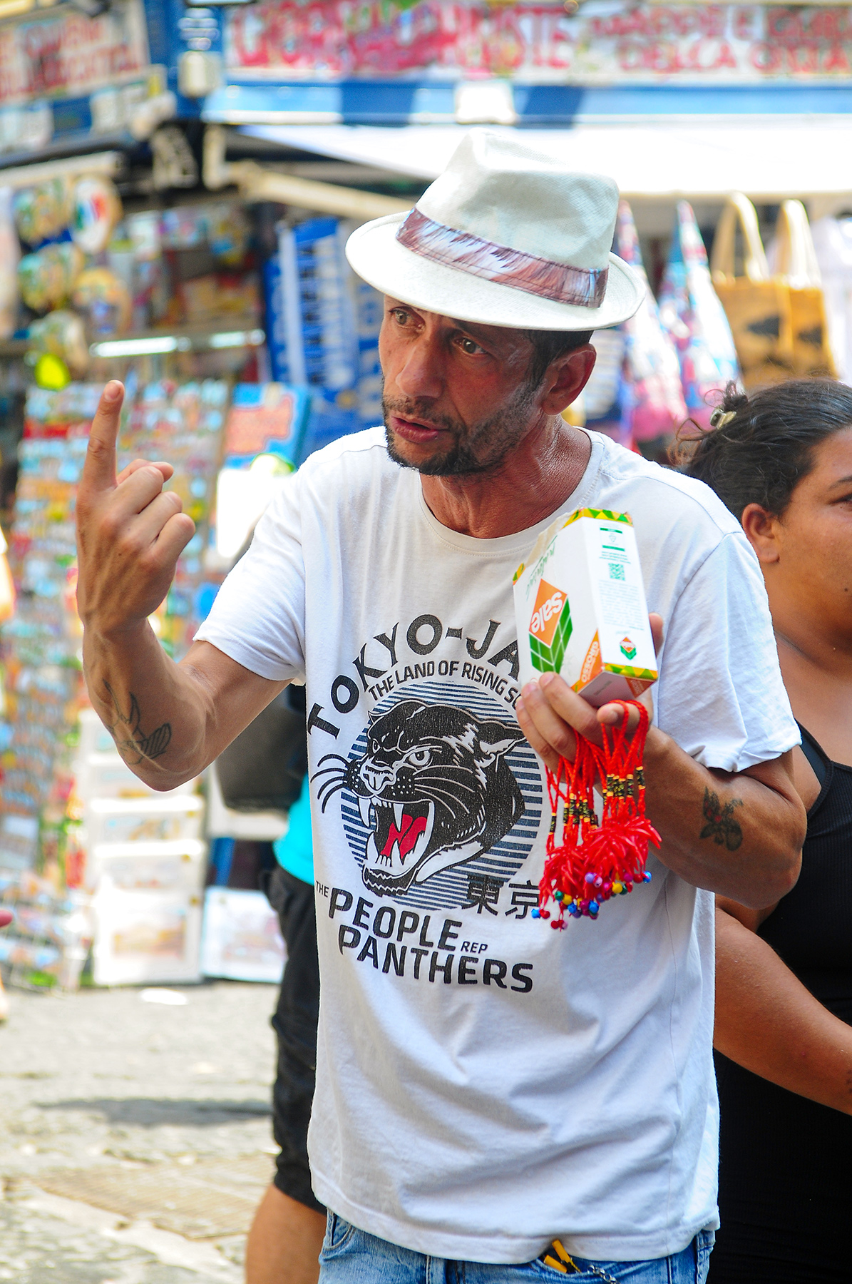 venditore di cornetti napoletano