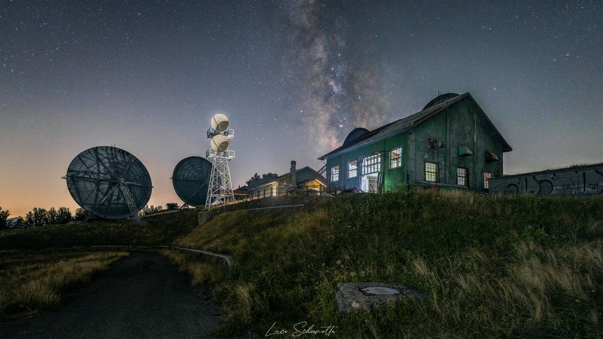 Former Base born Troposcatter - Monte Giogo (ms)