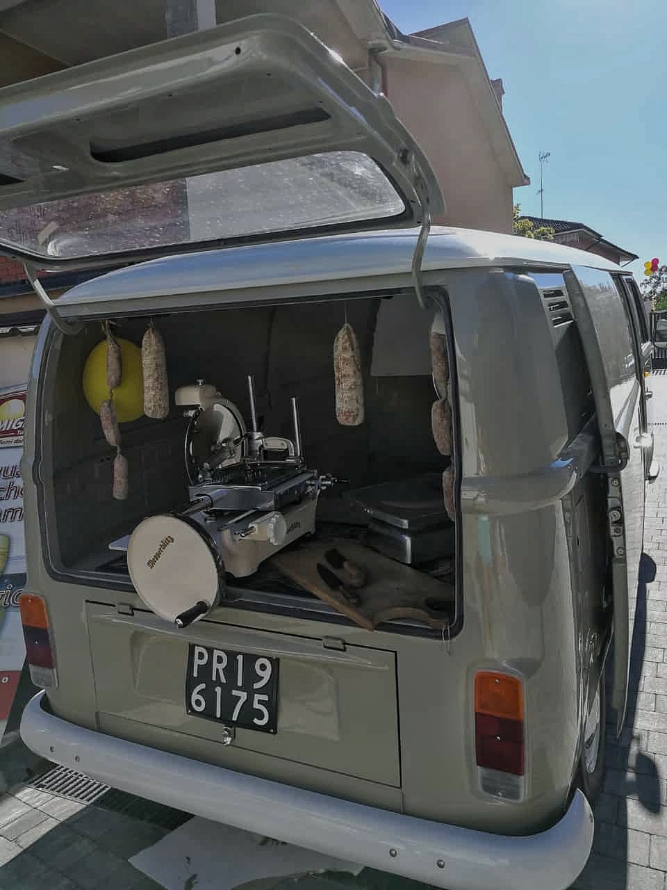Salumeria ambulante anni '70