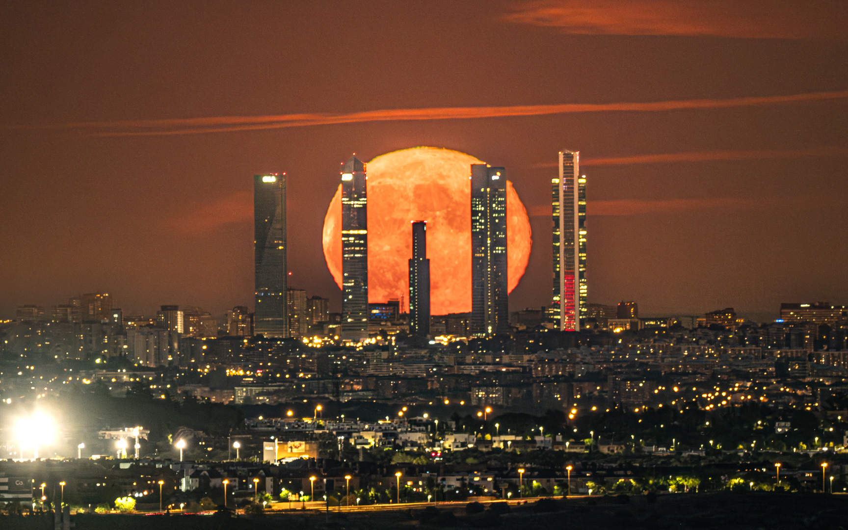 super moon in Madrid
