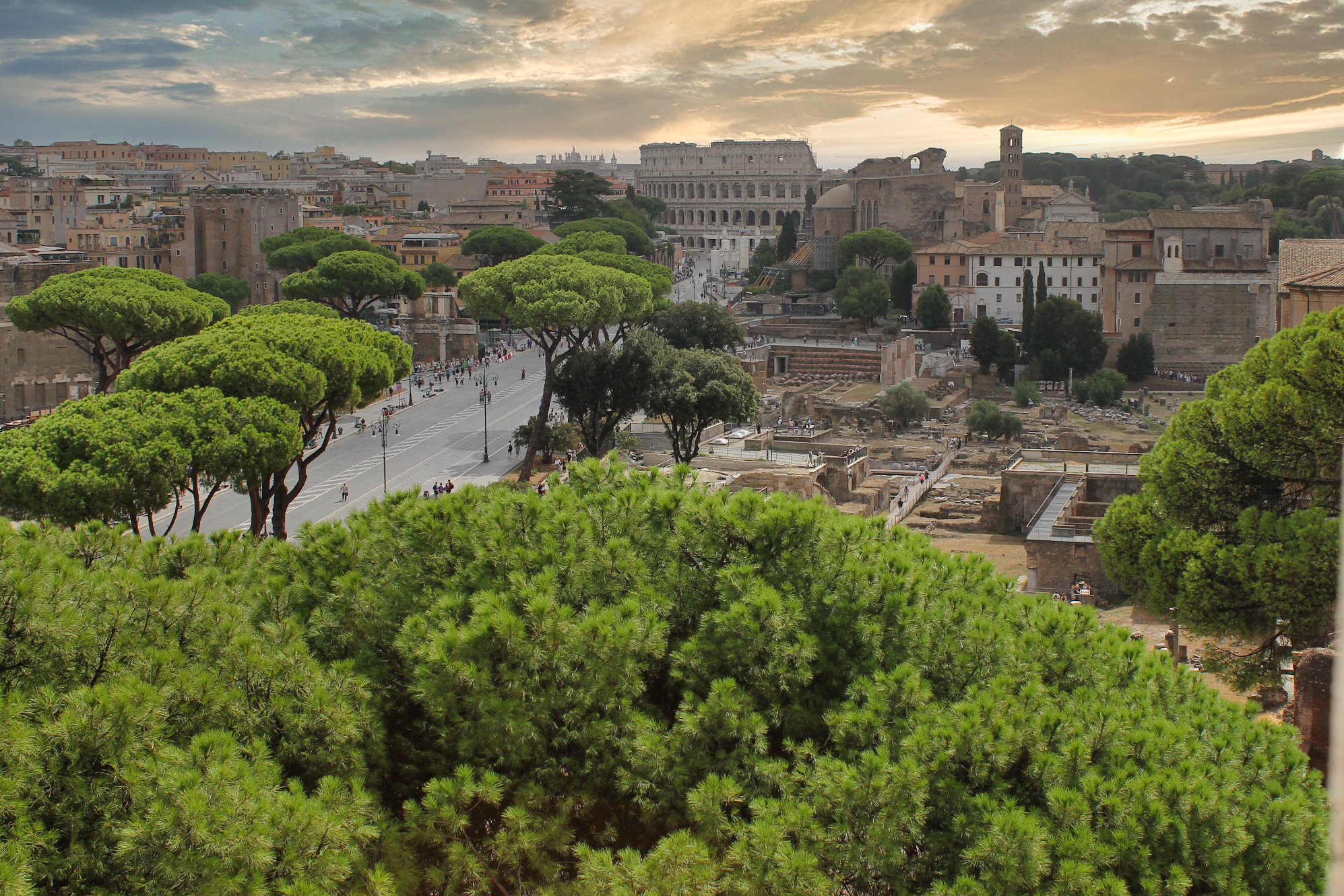 THE ETERNAL CITY