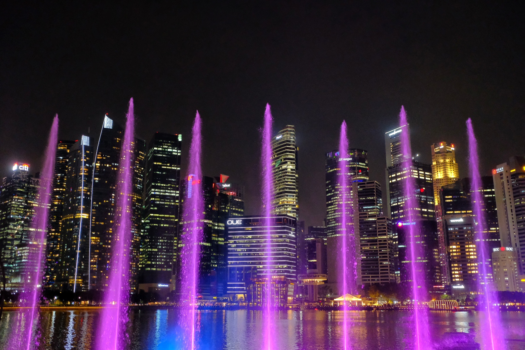 Singapore bay nait
