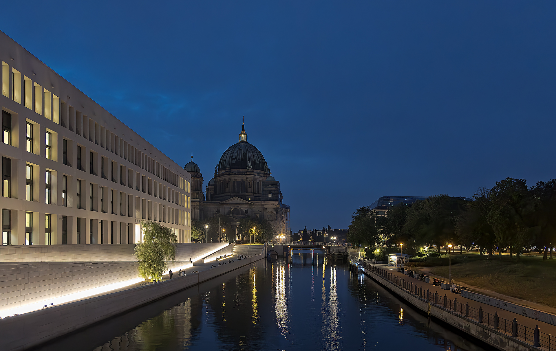 Cathedral and Humboldt Forum