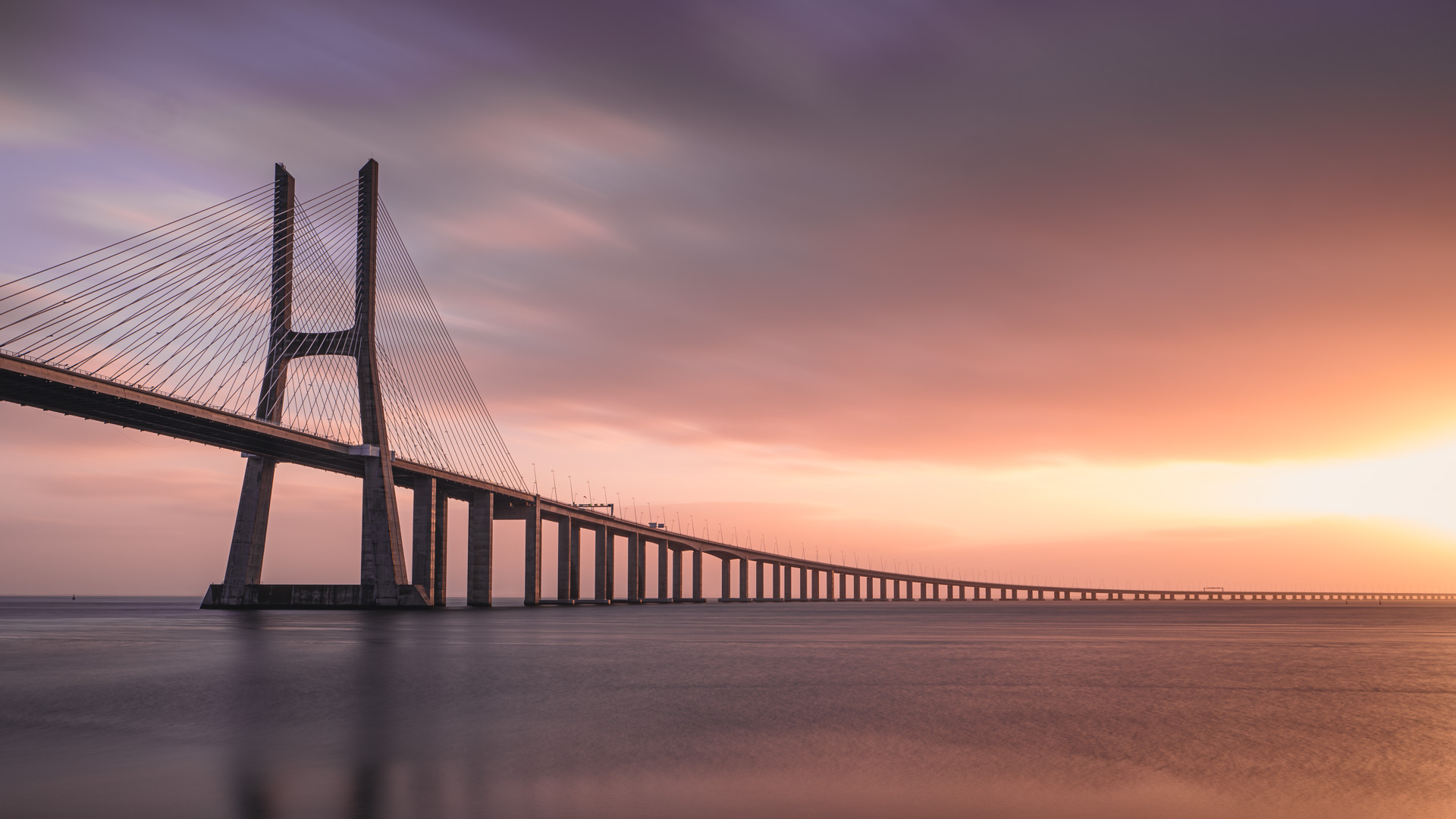 sunrise at Vasco de Gama bridge