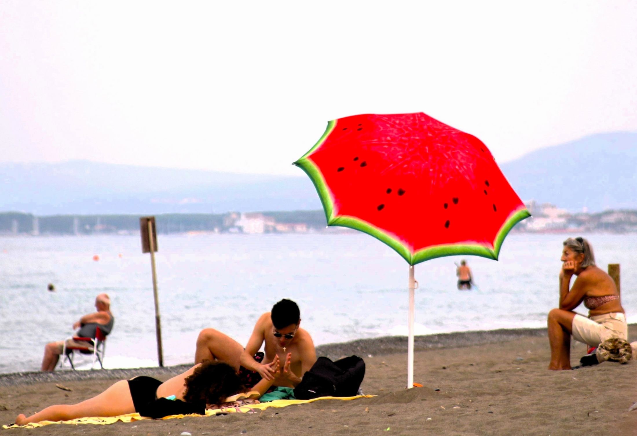 L'ombrellone rosso