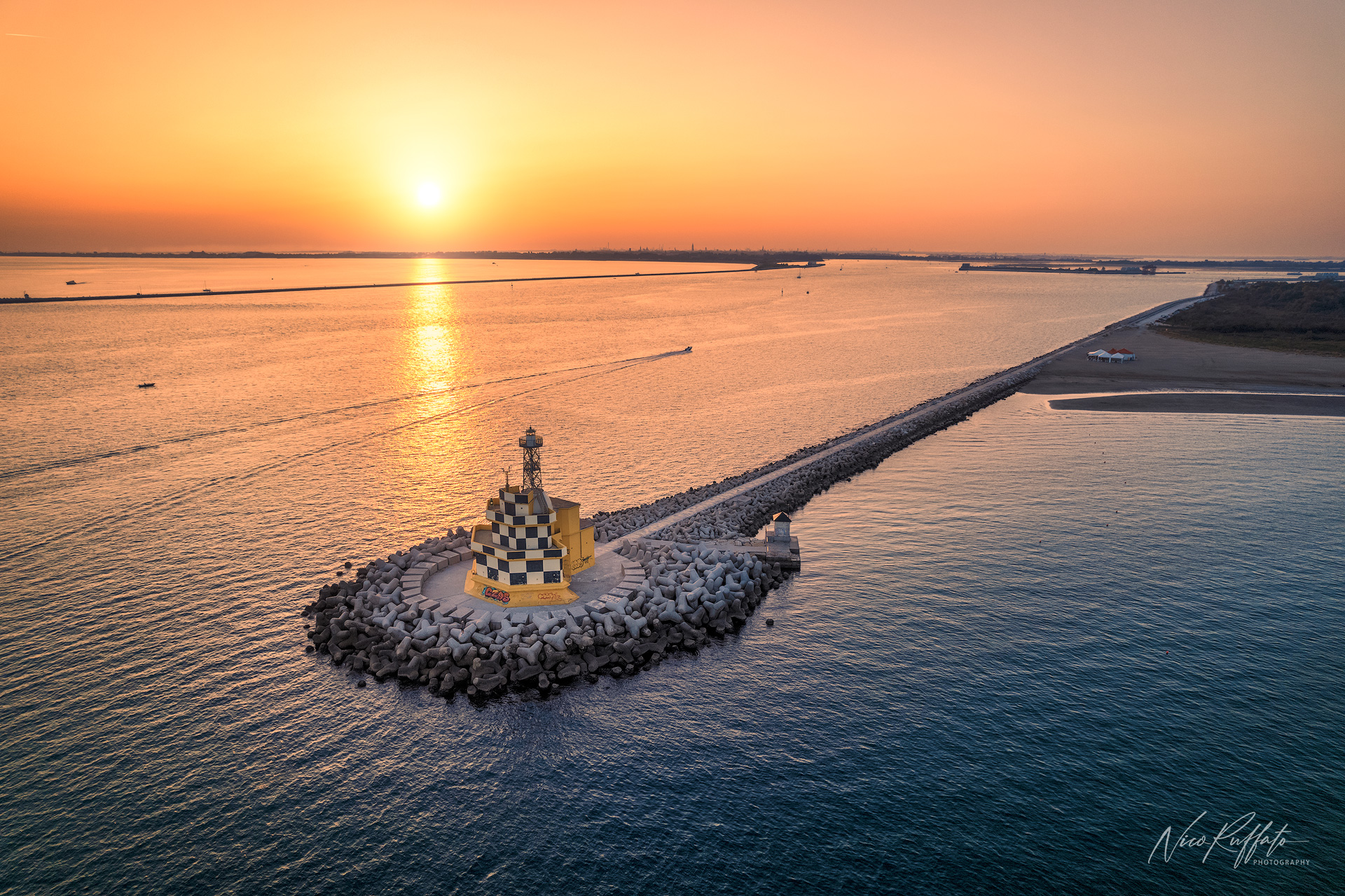 The magical Lighthouse of Punta Sabbioni