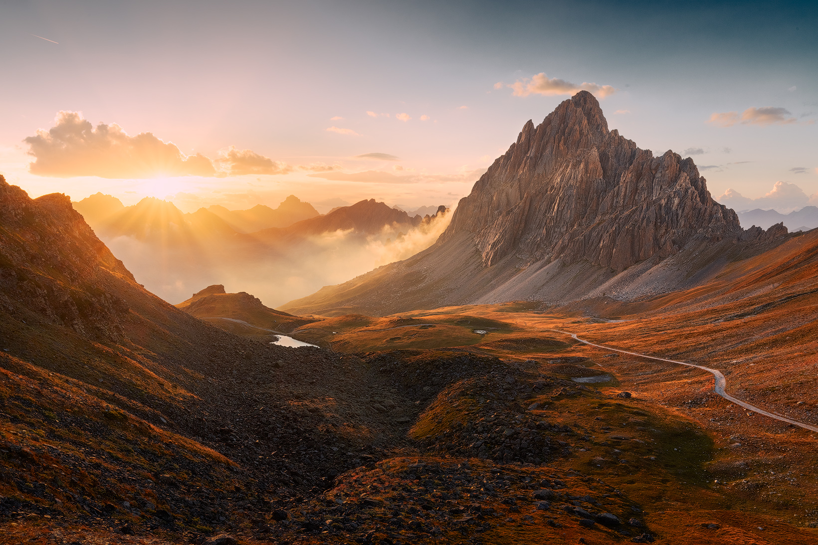A sunset in Rocca la Meja