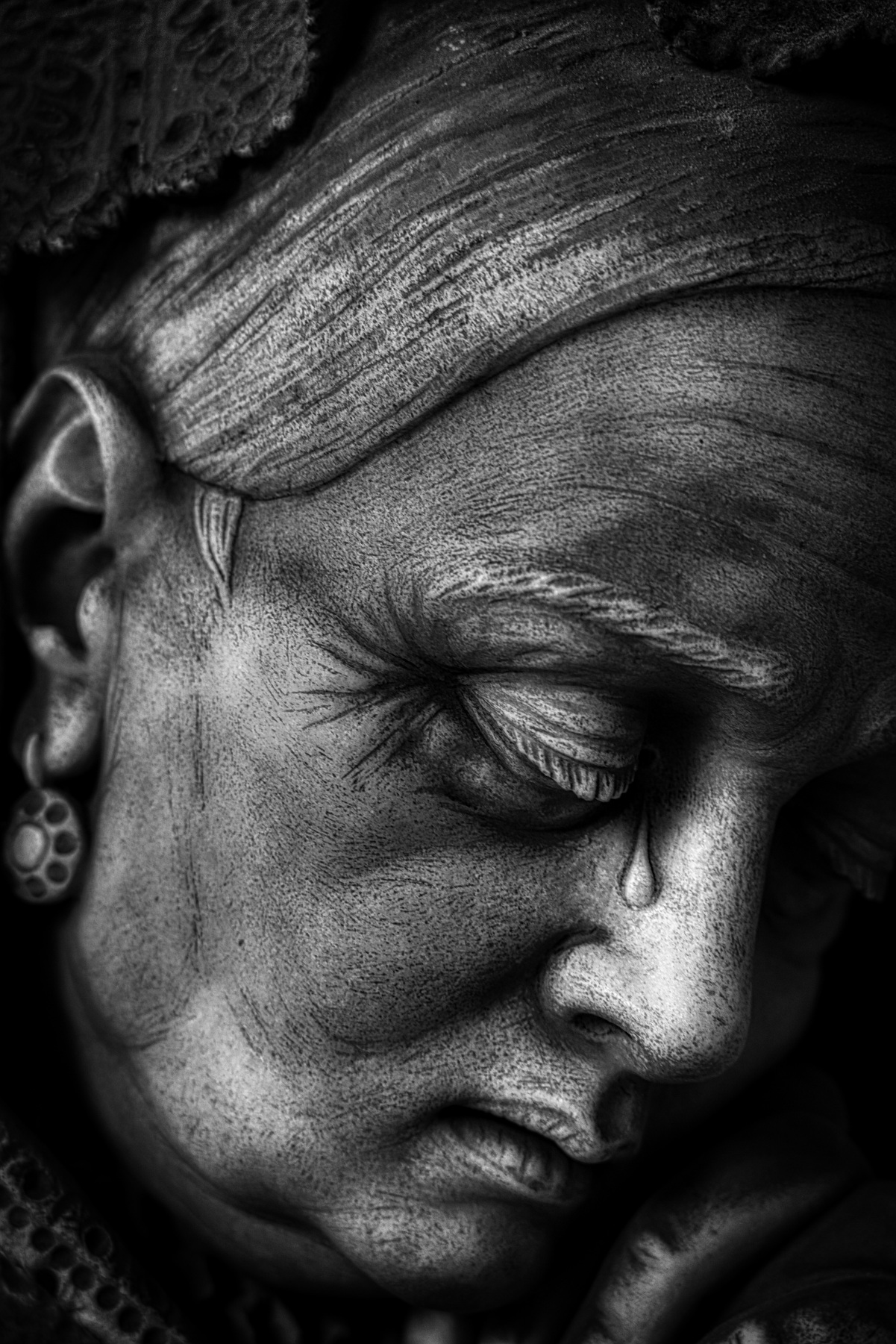 Usque ad ultimam lacrimam.... my dark mood