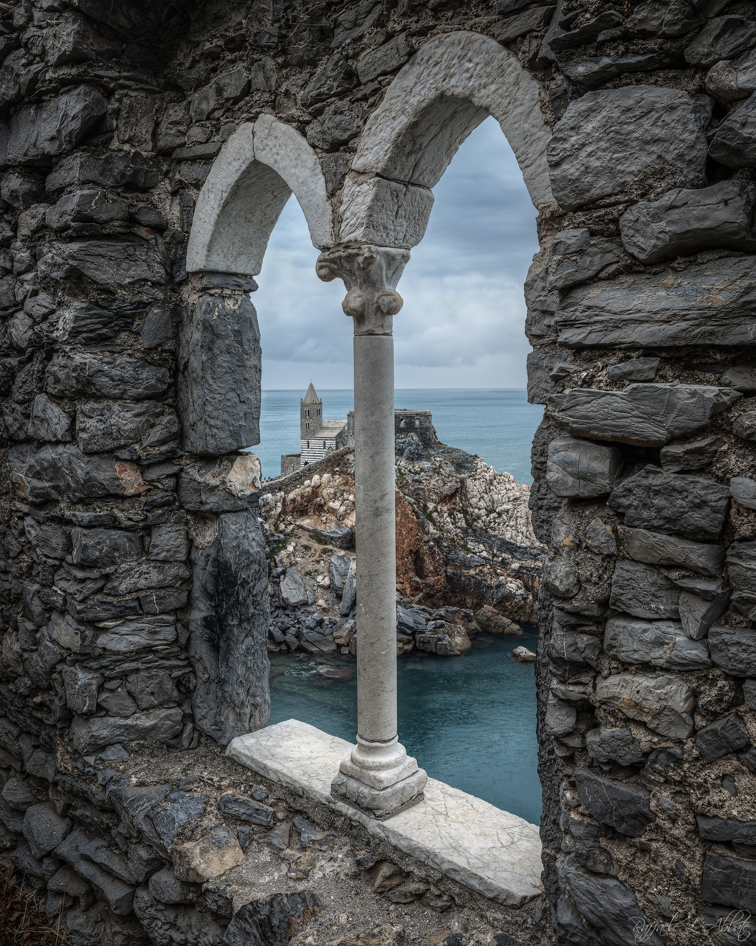 La finestra su porto Venere