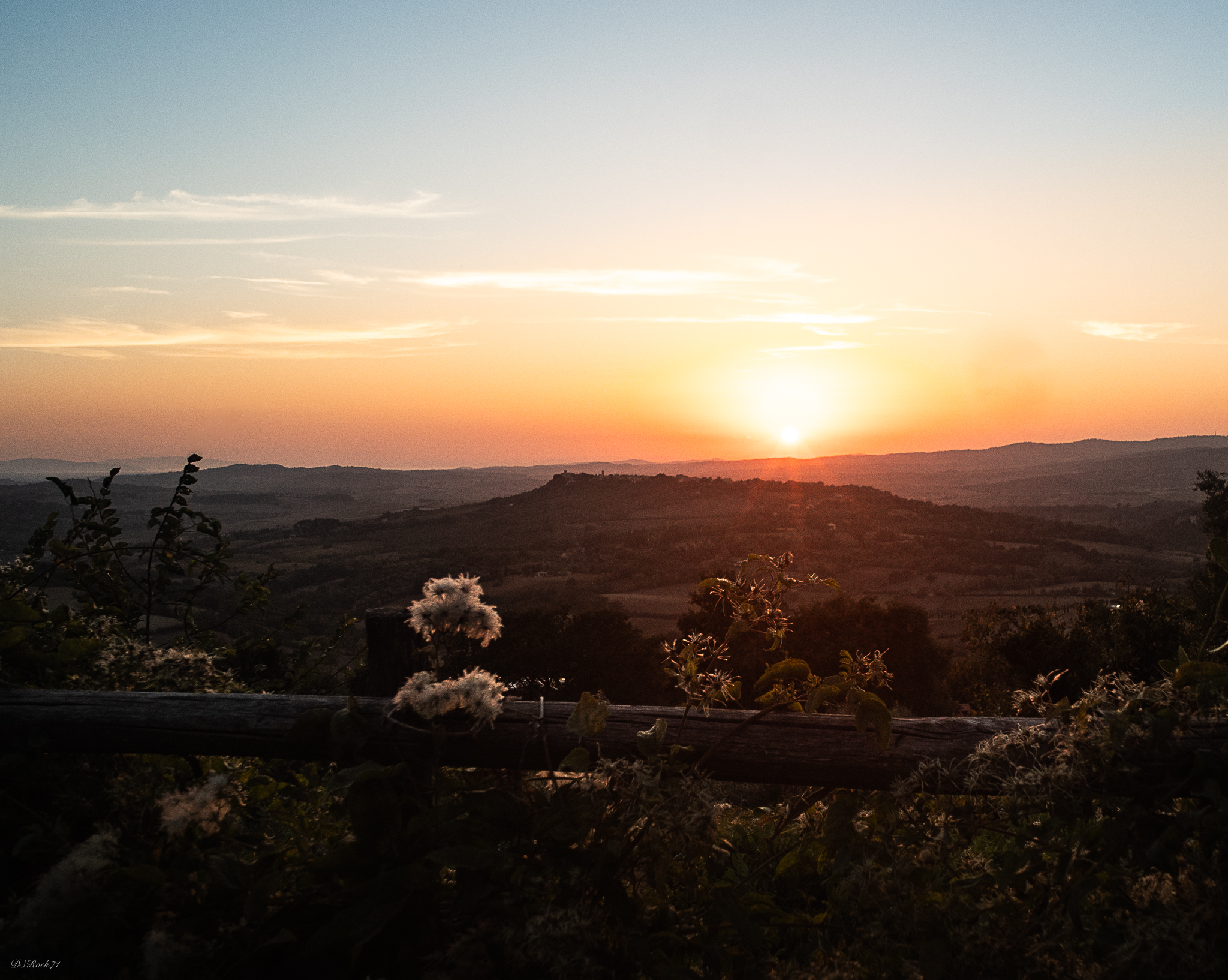 Sunset on the Tuscan hills