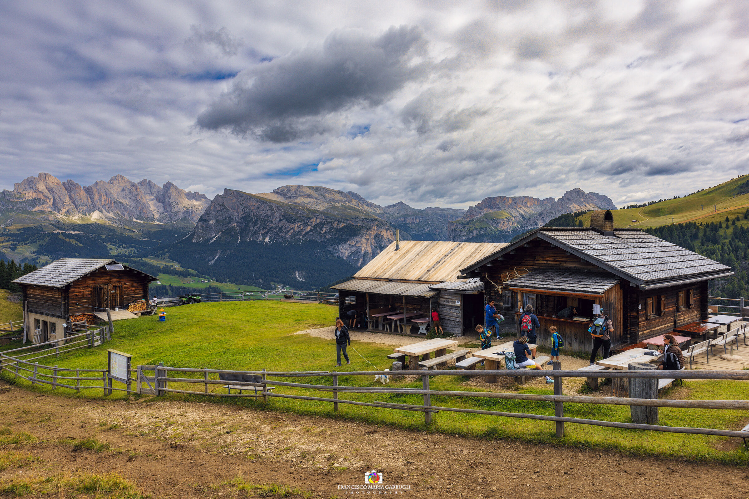 Ristorarsi alla malga.......