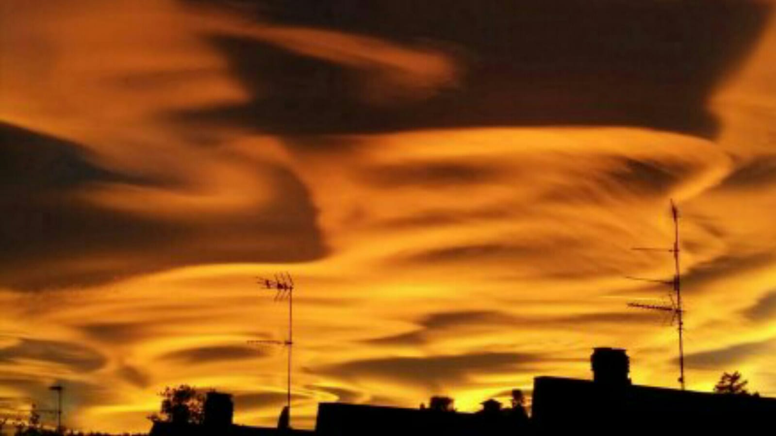 Visto una volta sola un cielo così a Valle San Nicola...