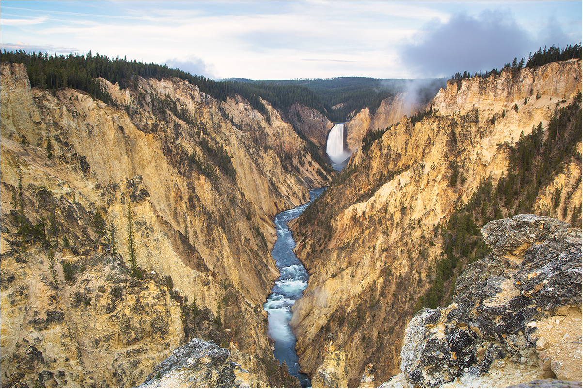 Lower Falls a Yellowstone National Park