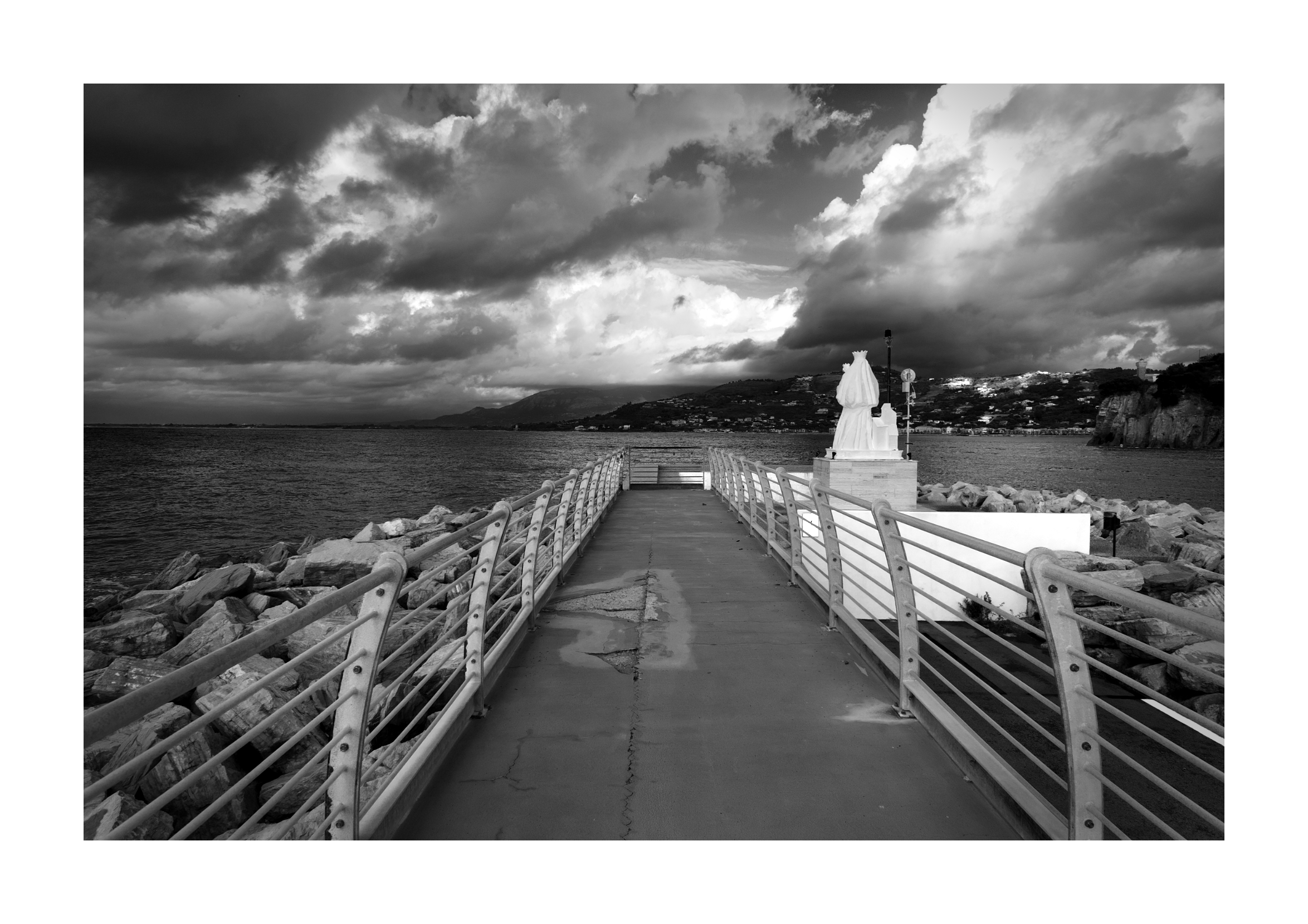 Our Lady blesses the fishermen