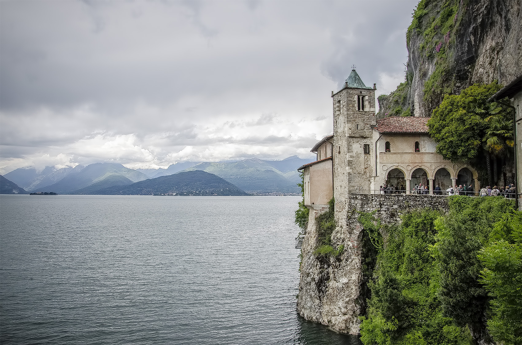 Tempesta in arrivo all'Eremo