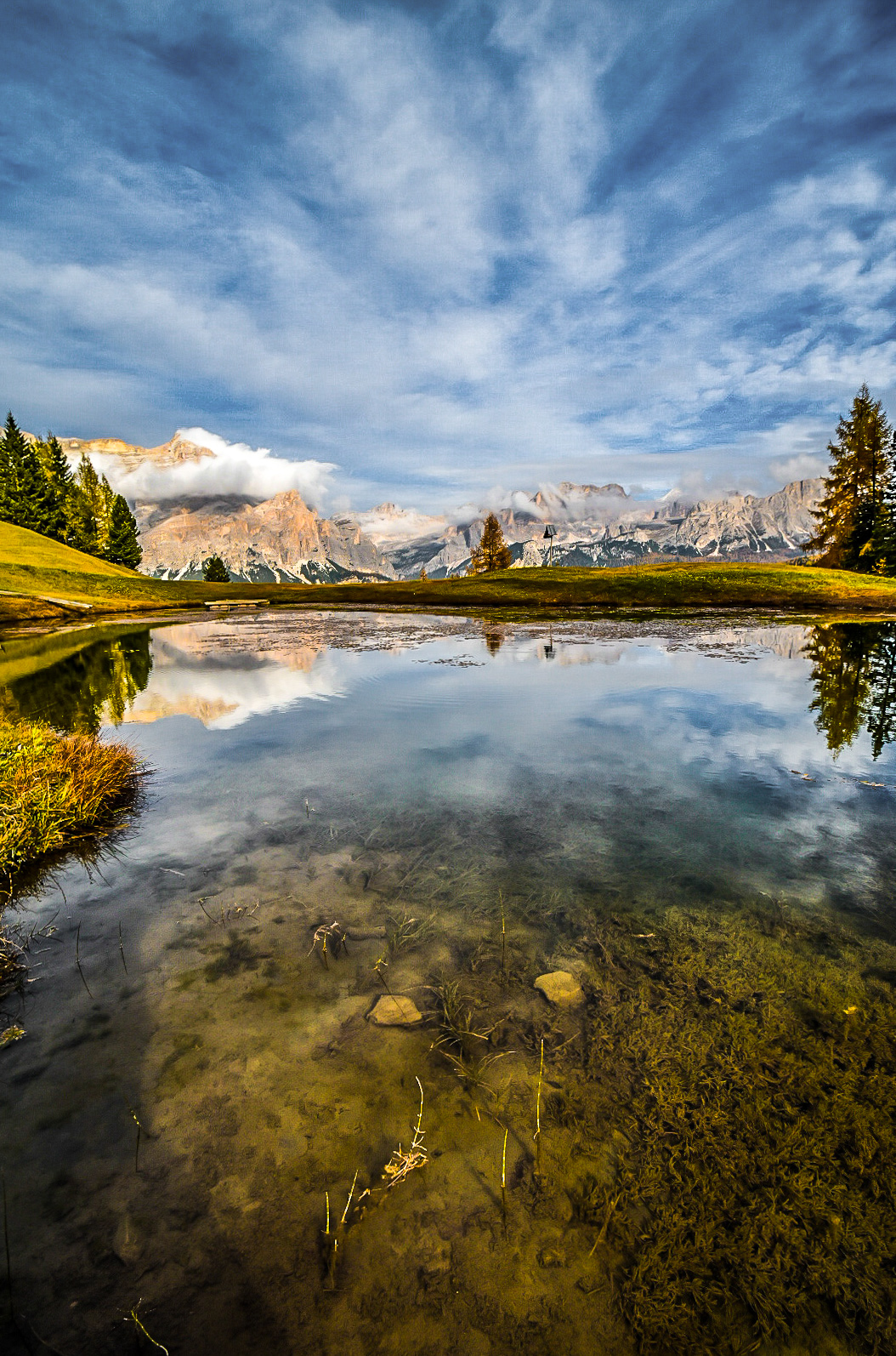 Pools, woods and mountains...
