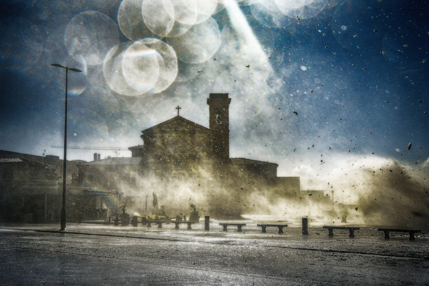 Sferzata di vento, oltre 120 kmh....