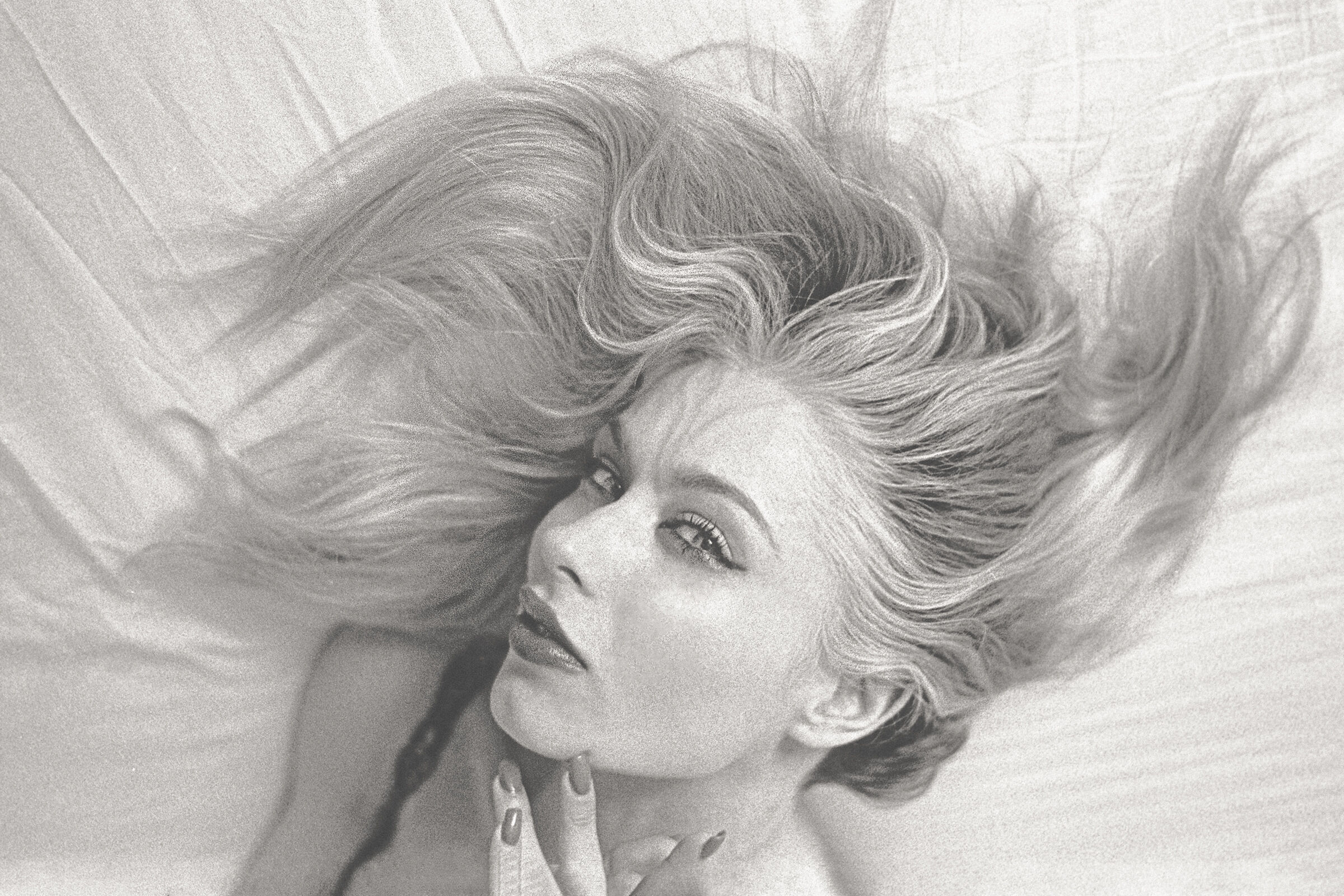 Lorenza Caradonna in Agfa Photo APX 400, 3