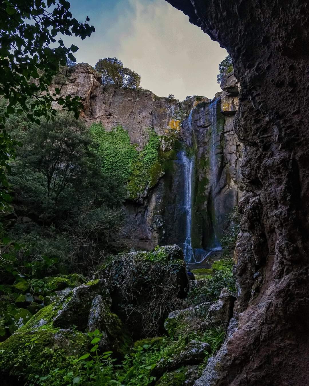 lu Tuvu waterfall.