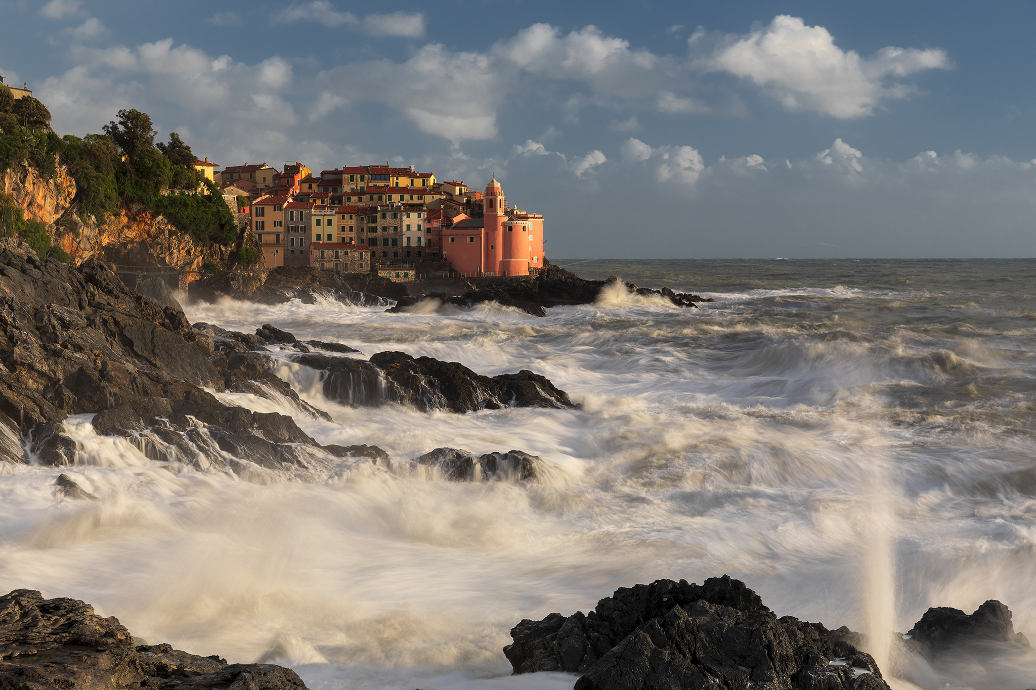 Storm surge at Tellaro 2