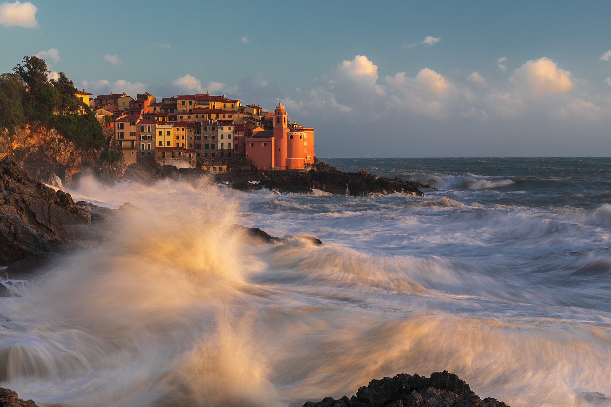 Storm surge at Tellaro 3