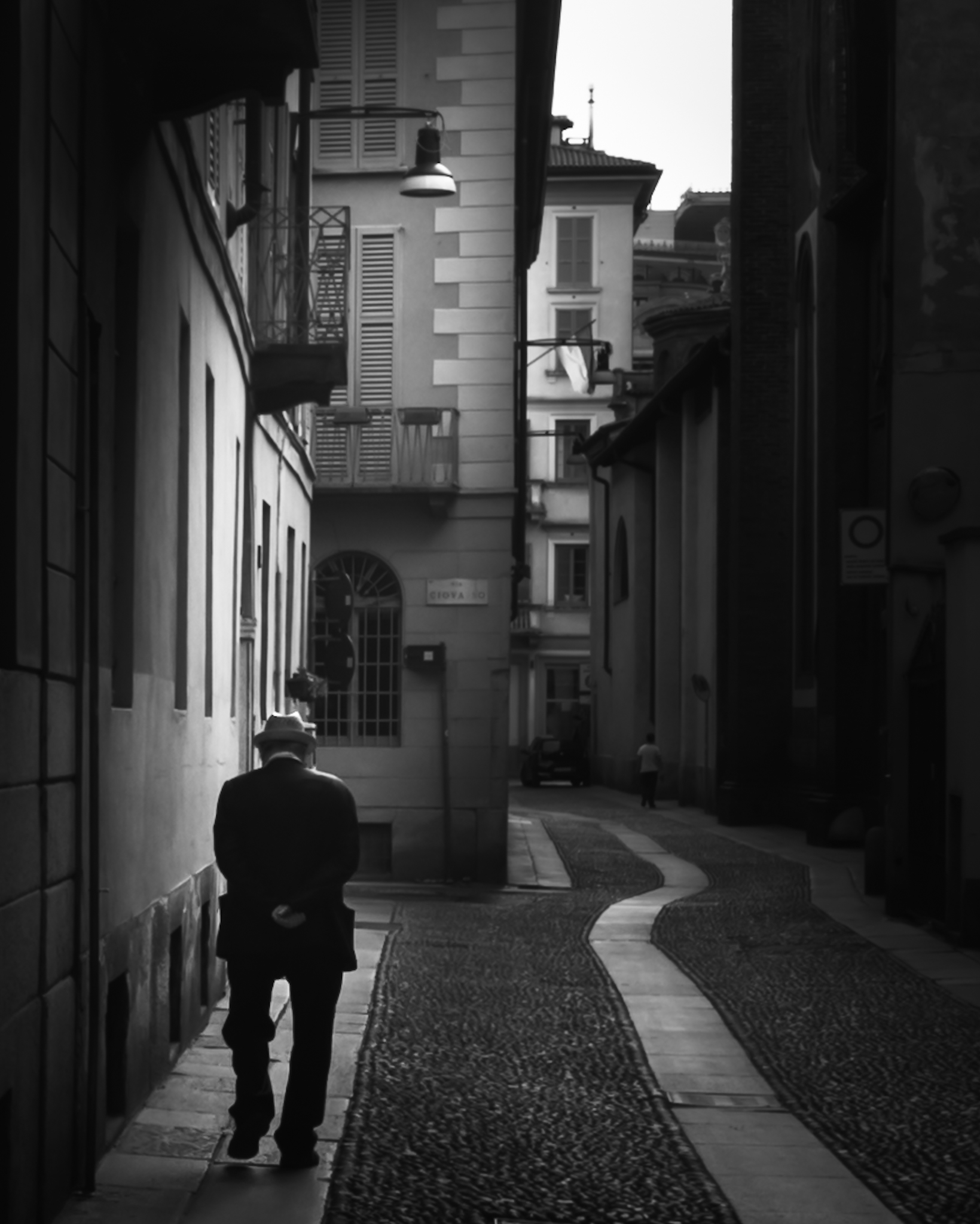 Walking around Milan