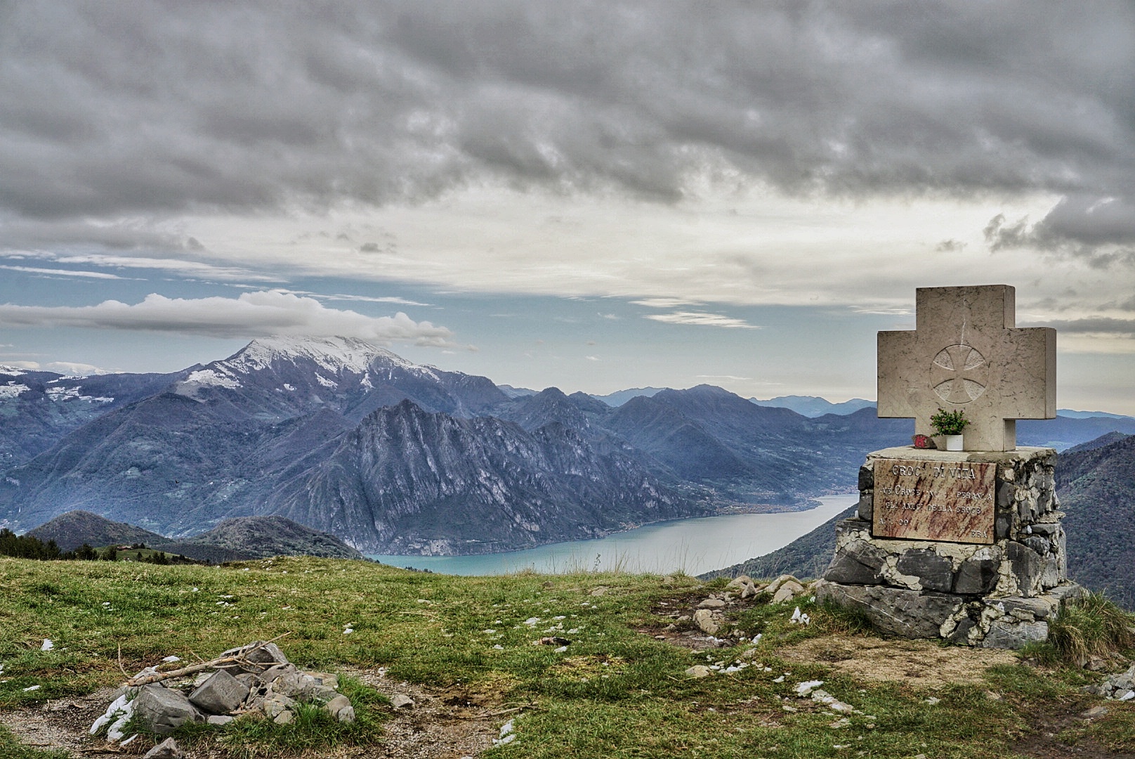 Monte Sparavera e lago d'Iseo