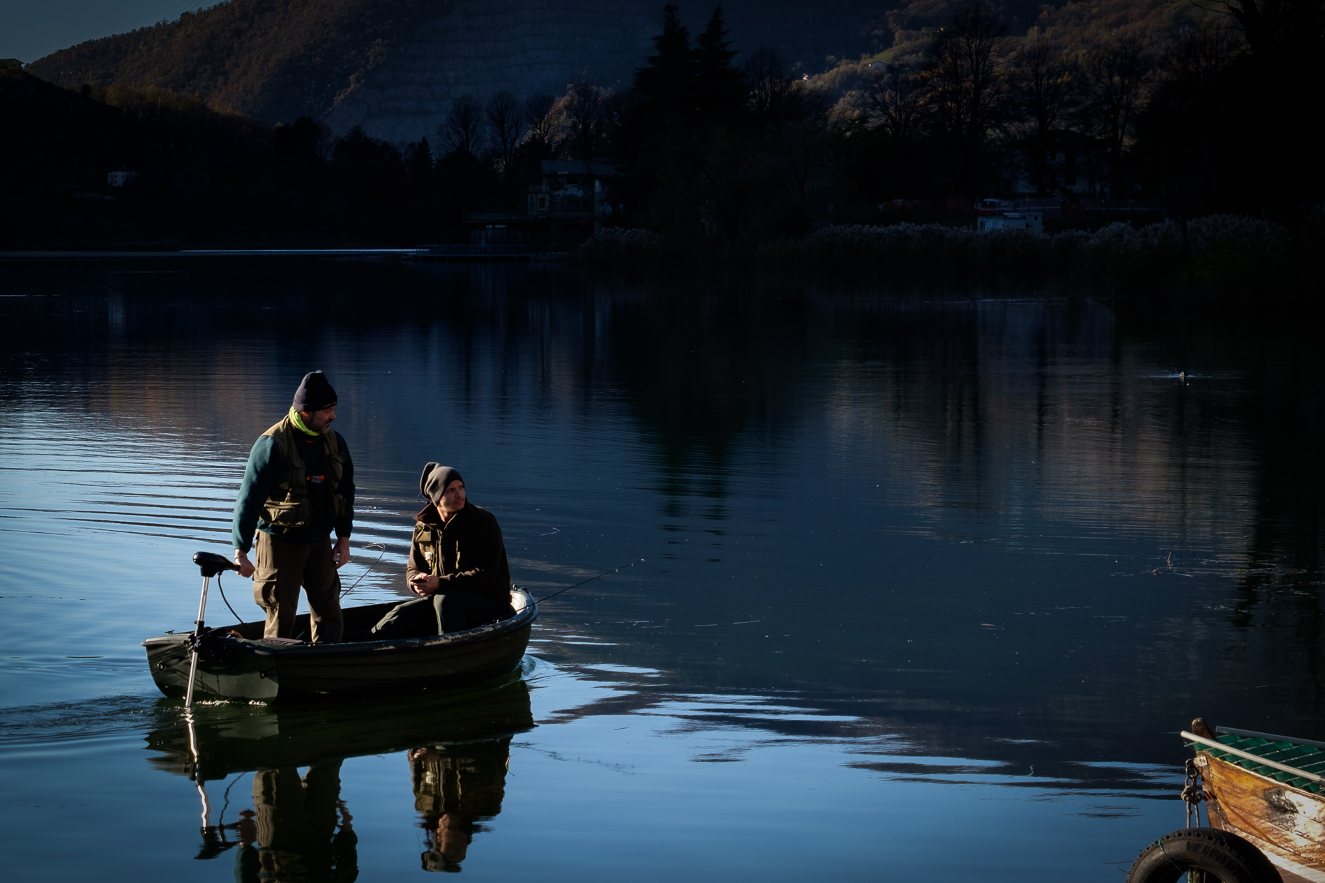 Pescatori sul lago