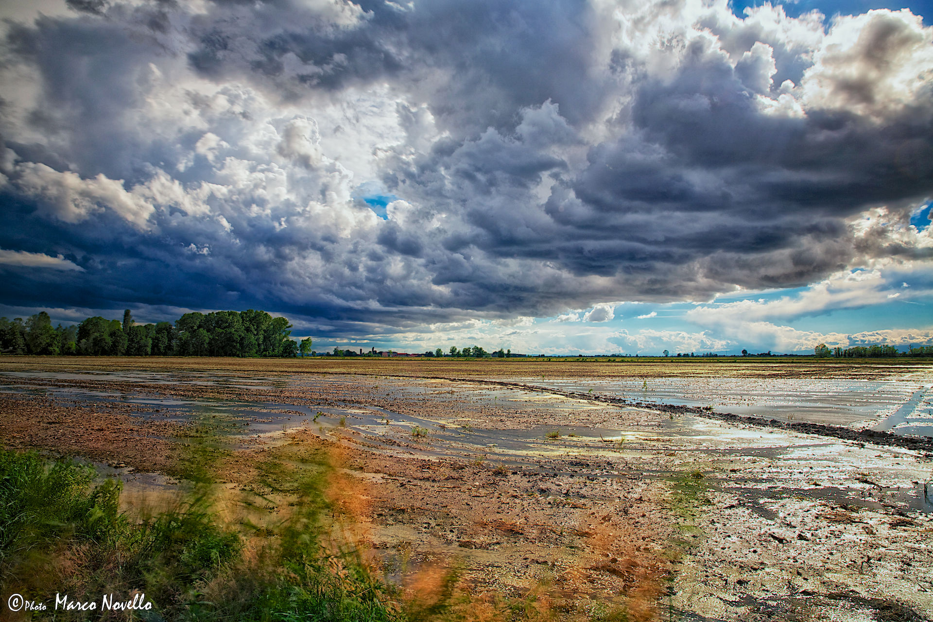 Clouds over the rice paddies ...