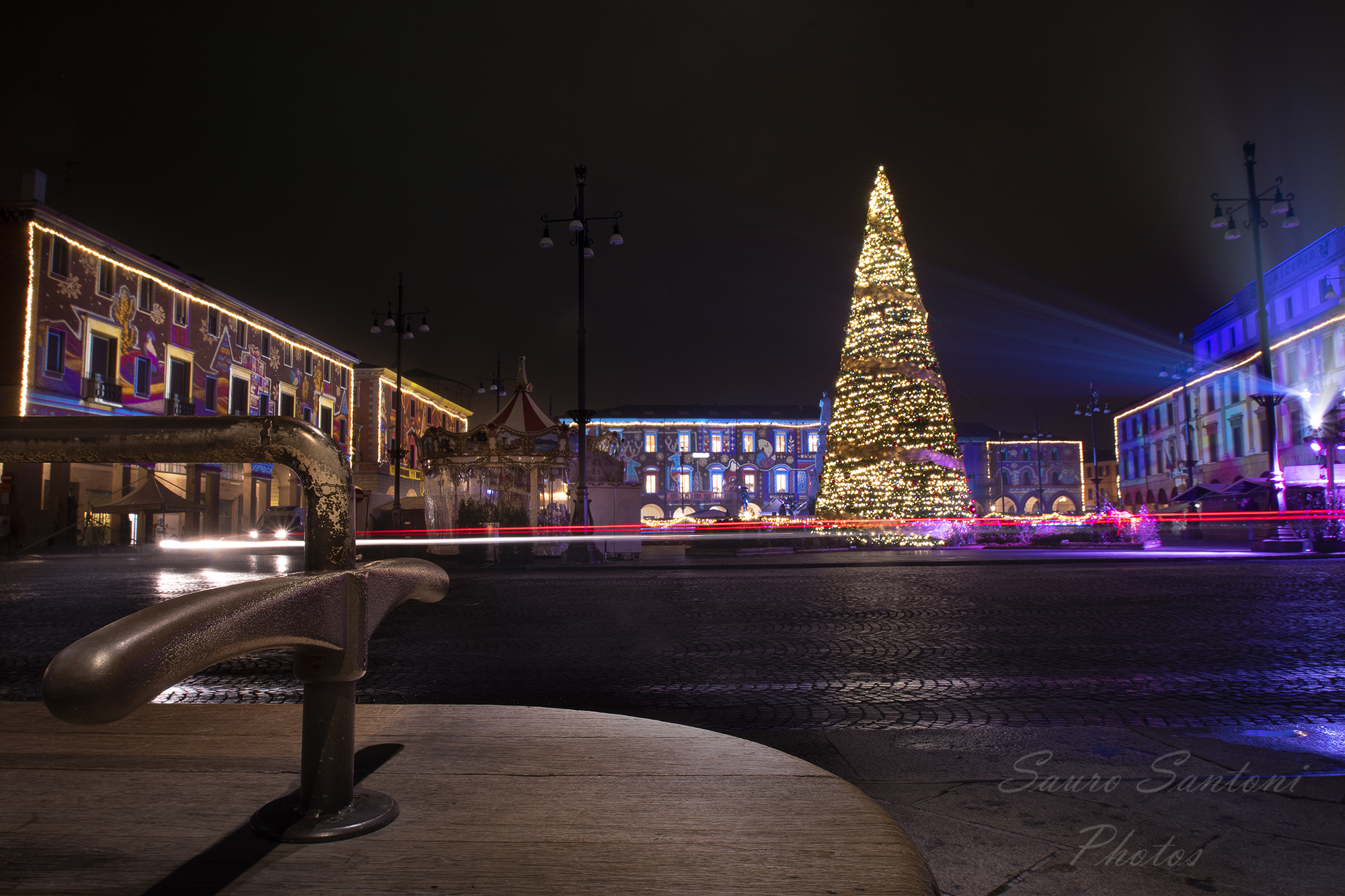 Forlì , nonostante le luci sembra spenta