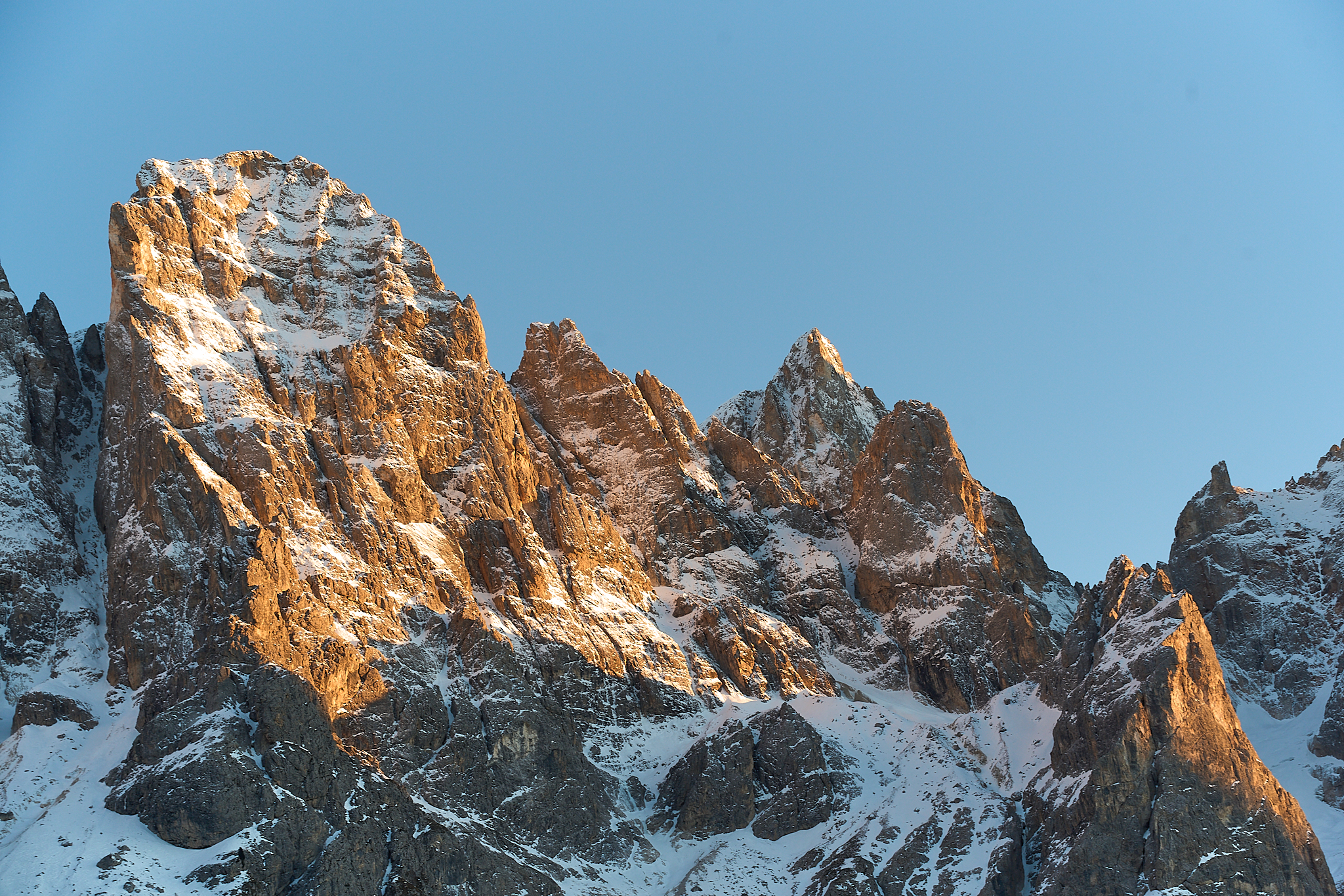 le Pale di San Martino si tingono d'oro