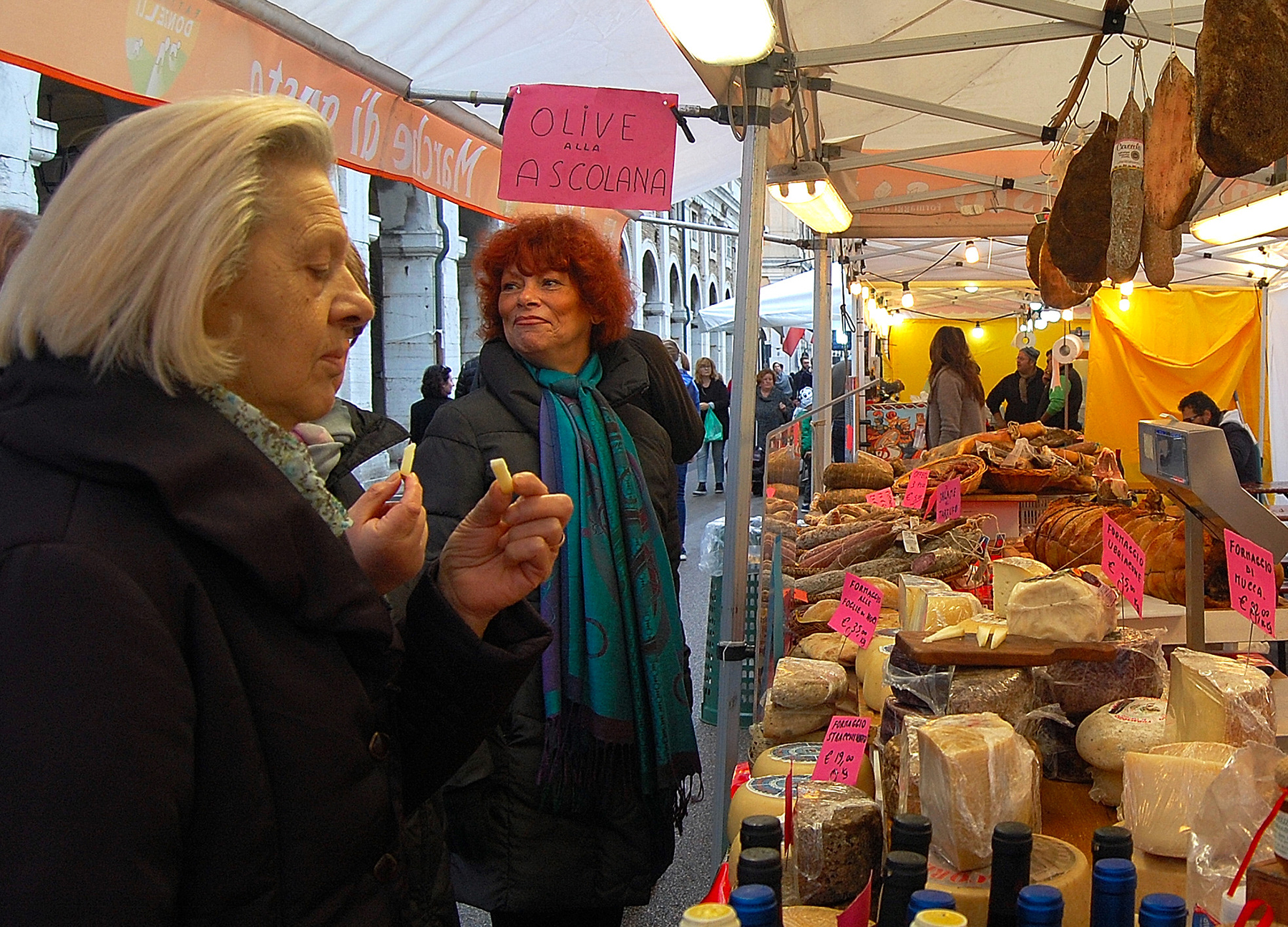 Sky! I got another hand...